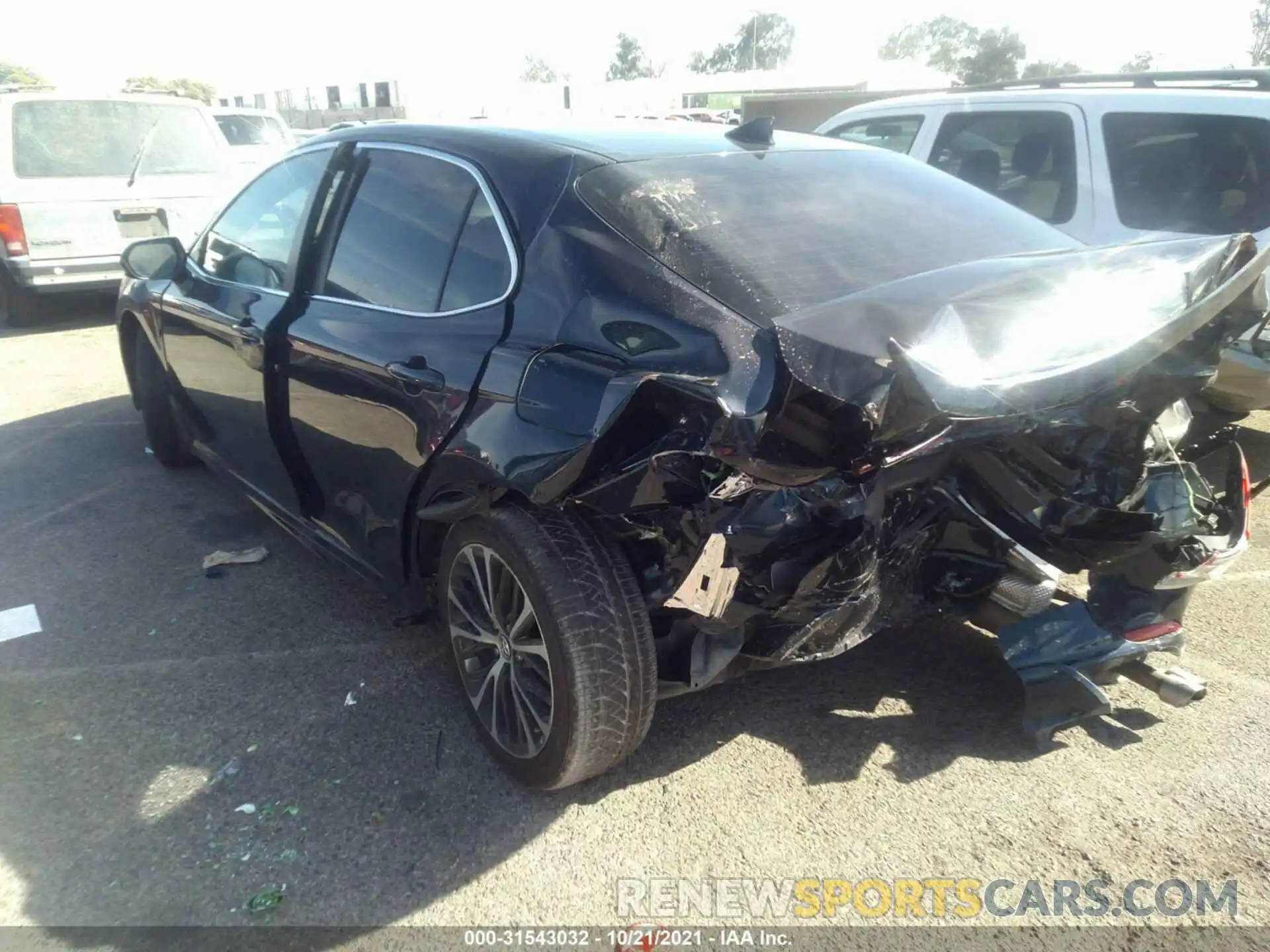 3 Photograph of a damaged car 4T1G11AK9LU869299 TOYOTA CAMRY 2020