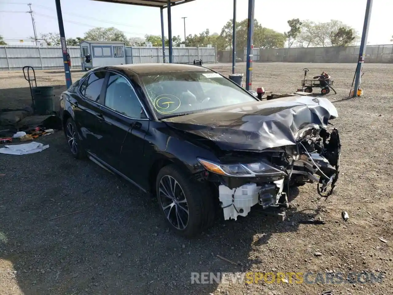 1 Photograph of a damaged car 4T1G11AK9LU871831 TOYOTA CAMRY 2020