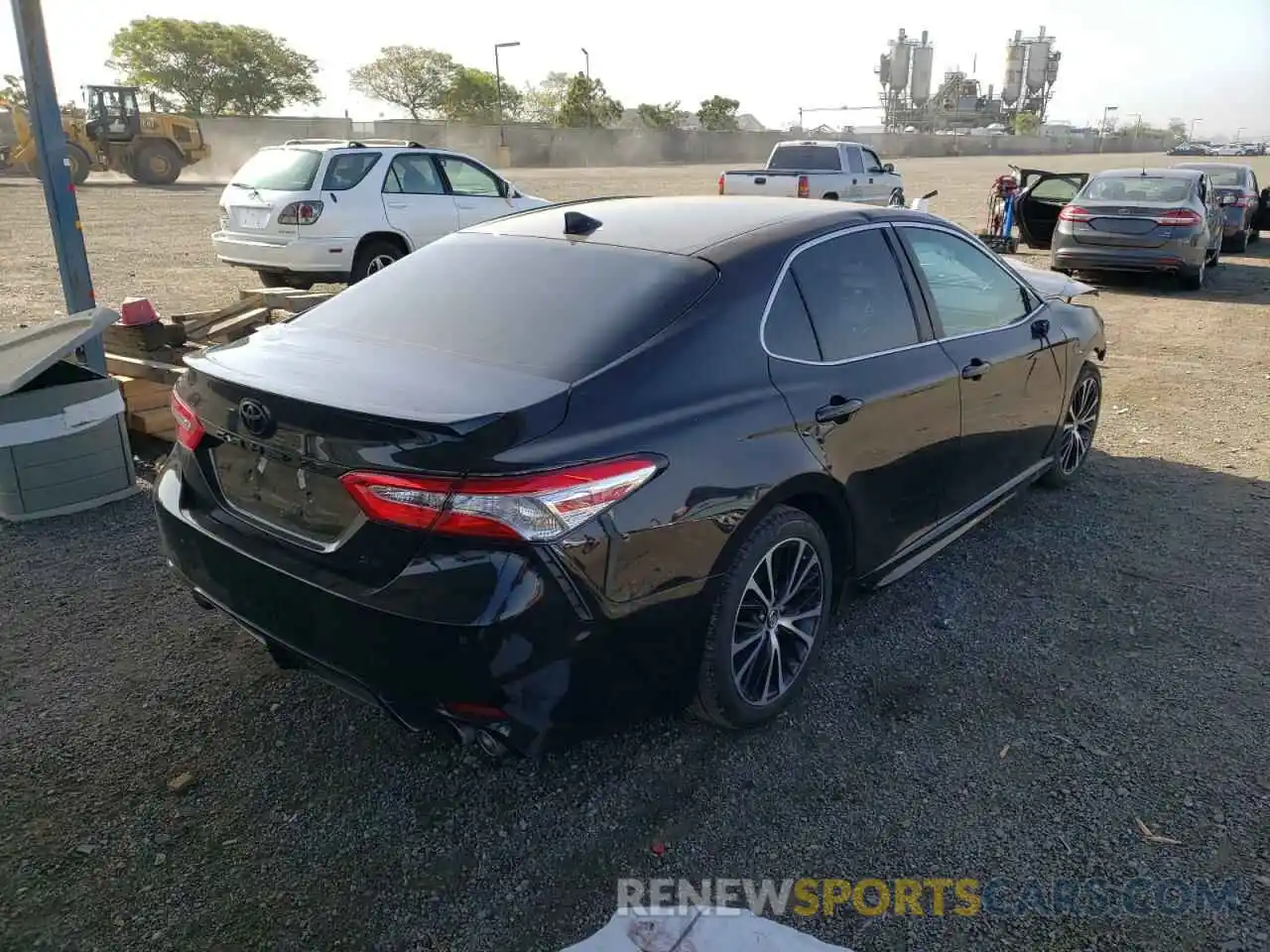 4 Photograph of a damaged car 4T1G11AK9LU871831 TOYOTA CAMRY 2020