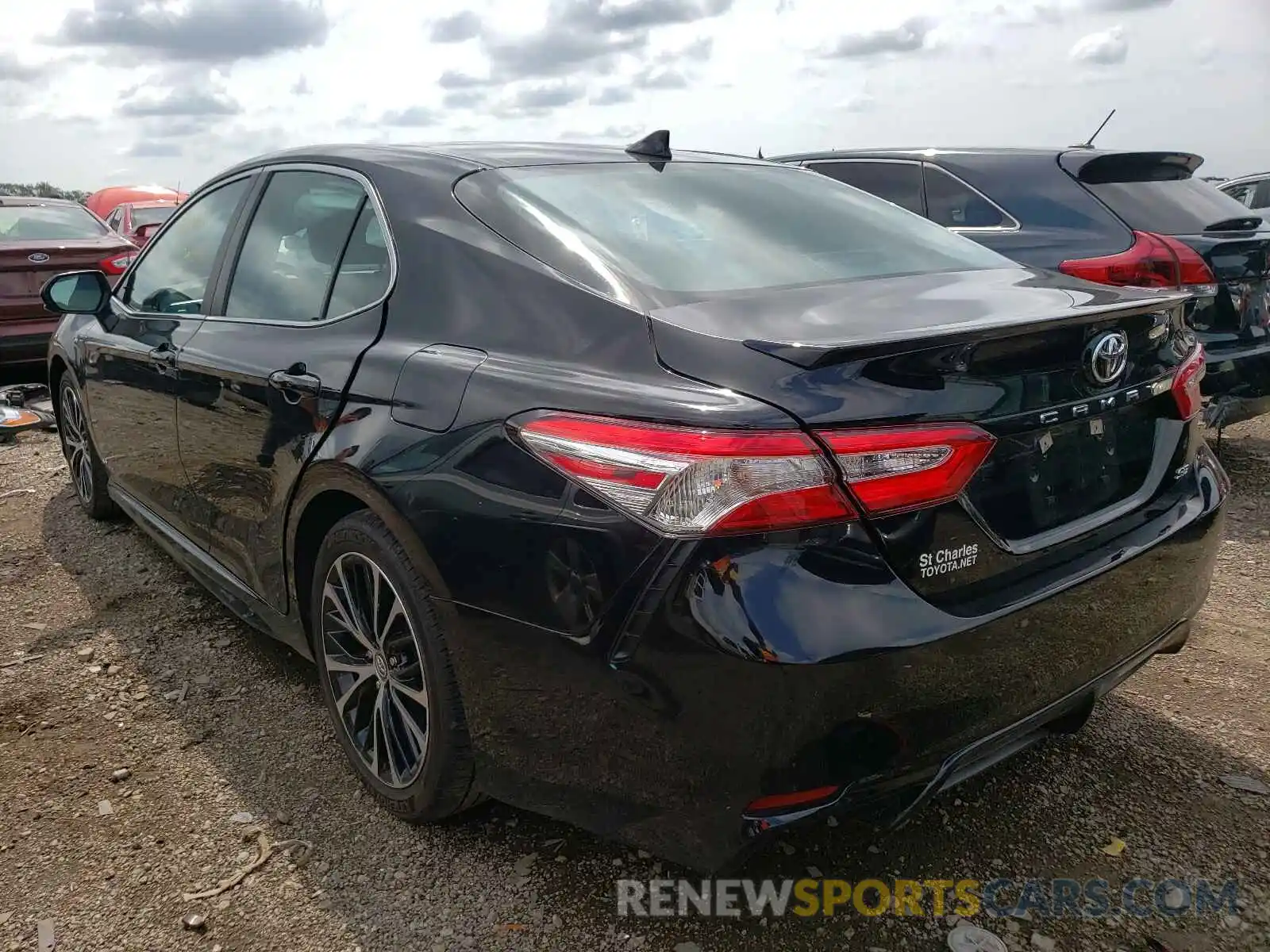 3 Photograph of a damaged car 4T1G11AK9LU878939 TOYOTA CAMRY 2020