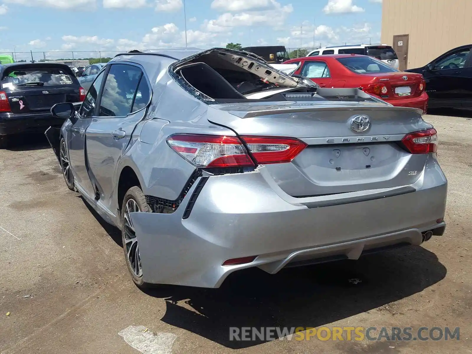 3 Photograph of a damaged car 4T1G11AK9LU888743 TOYOTA CAMRY 2020