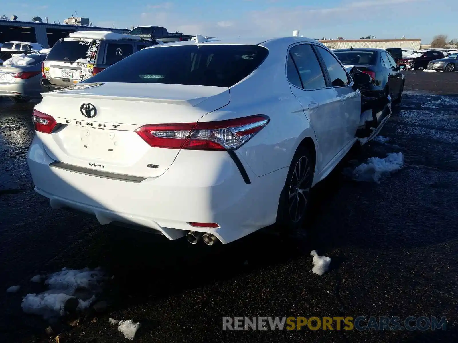 4 Photograph of a damaged car 4T1G11AK9LU889441 TOYOTA CAMRY 2020