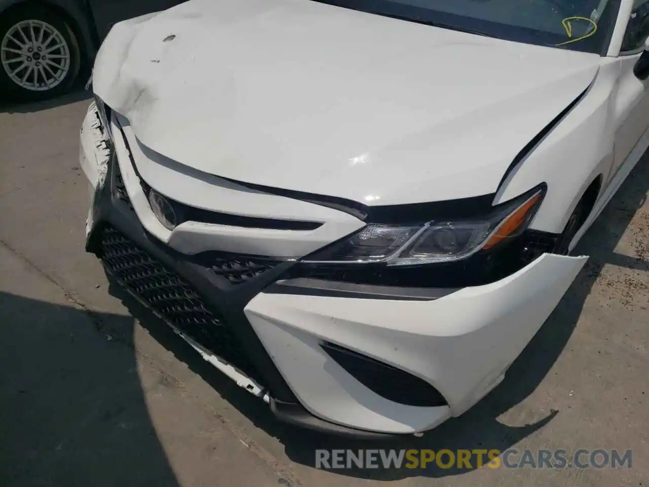 9 Photograph of a damaged car 4T1G11AK9LU892131 TOYOTA CAMRY 2020