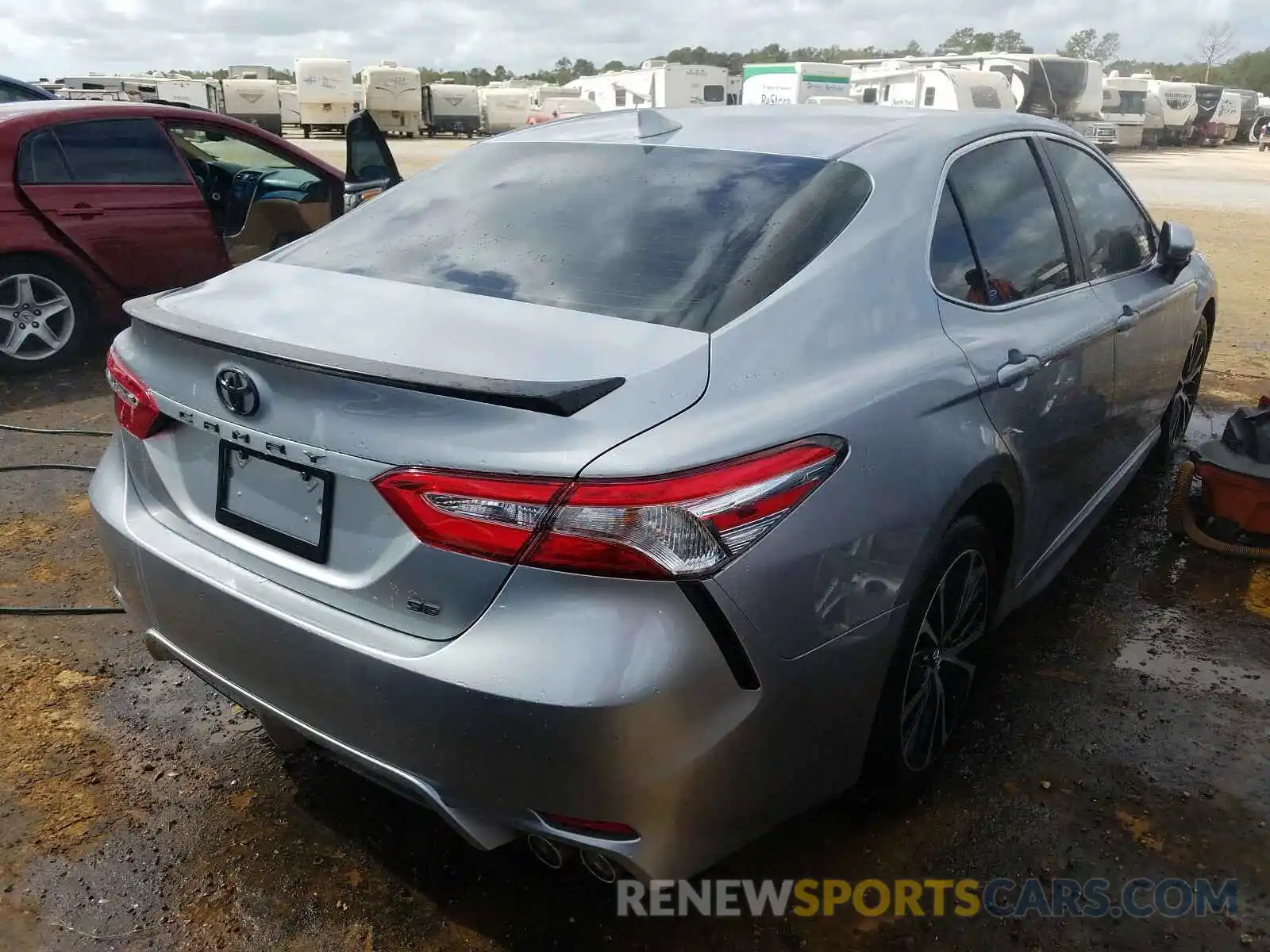 4 Photograph of a damaged car 4T1G11AK9LU893022 TOYOTA CAMRY 2020