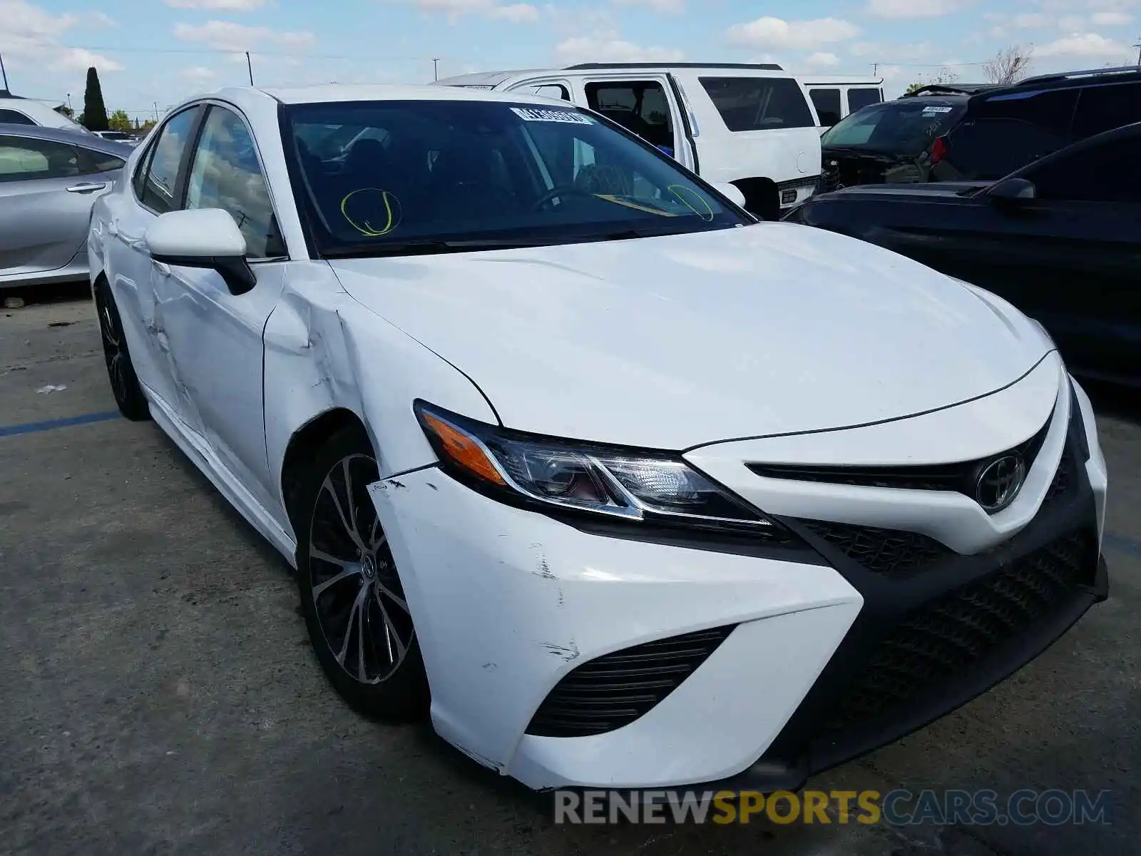 1 Photograph of a damaged car 4T1G11AK9LU896597 TOYOTA CAMRY 2020