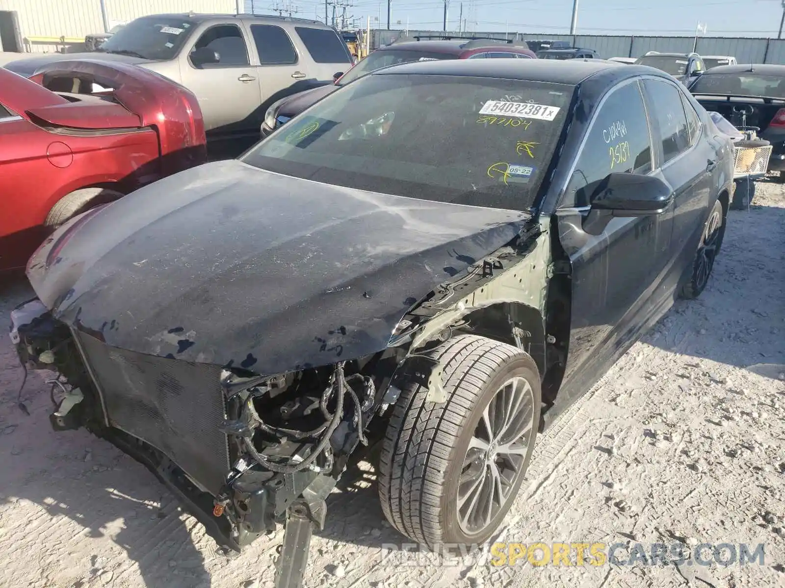 2 Photograph of a damaged car 4T1G11AK9LU897104 TOYOTA CAMRY 2020