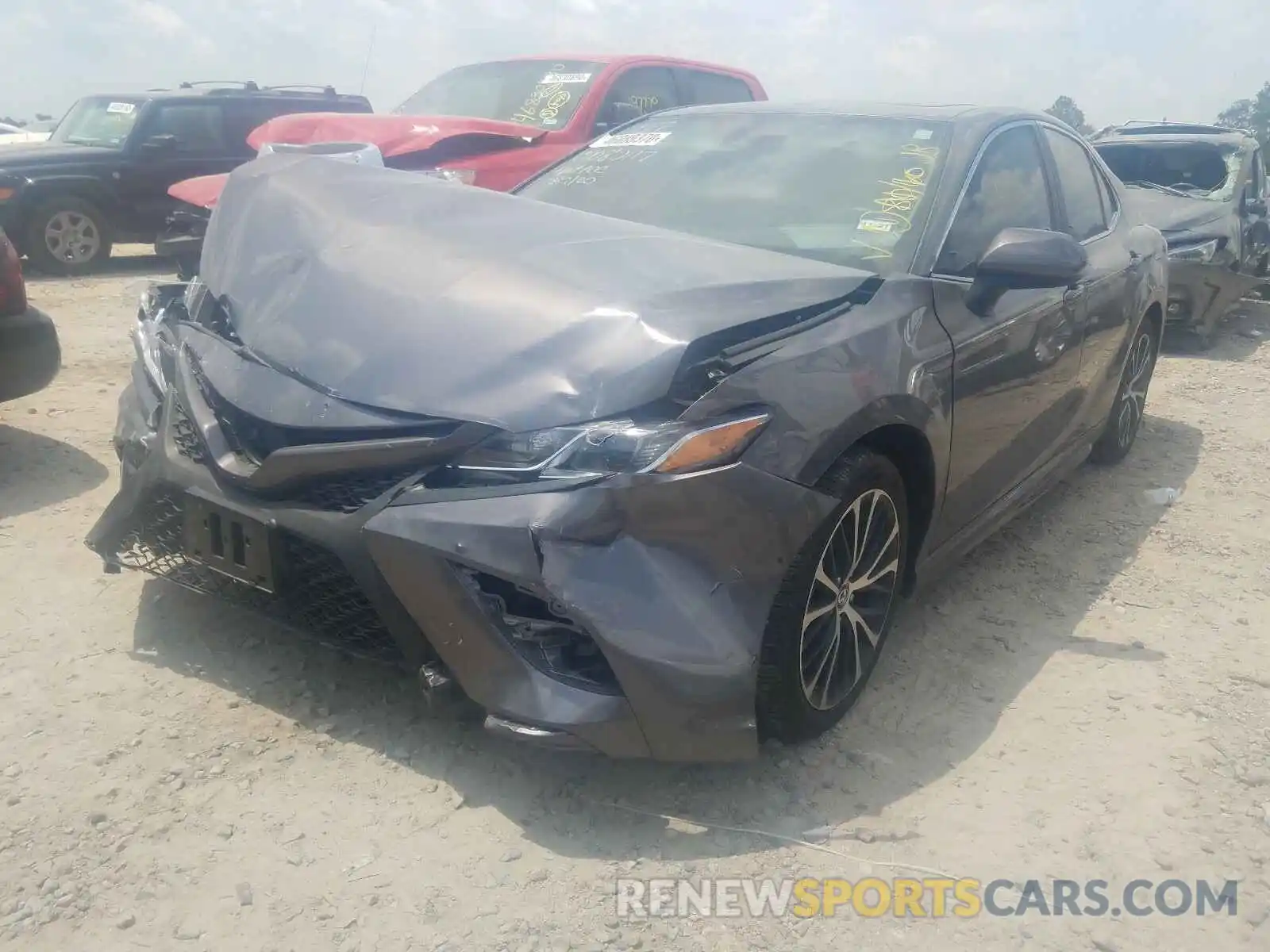 2 Photograph of a damaged car 4T1G11AK9LU898060 TOYOTA CAMRY 2020