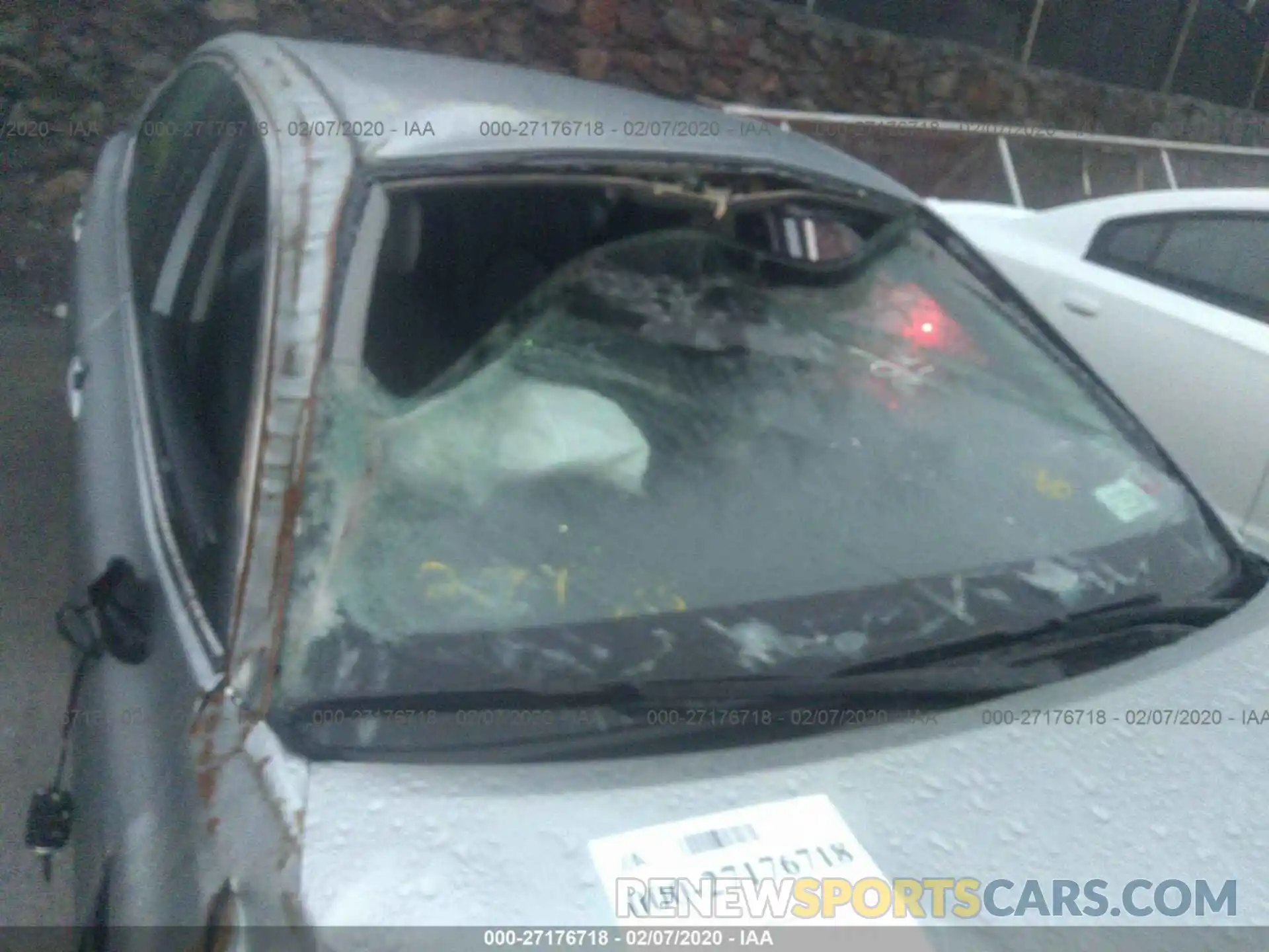 6 Photograph of a damaged car 4T1G11AK9LU905704 TOYOTA CAMRY 2020