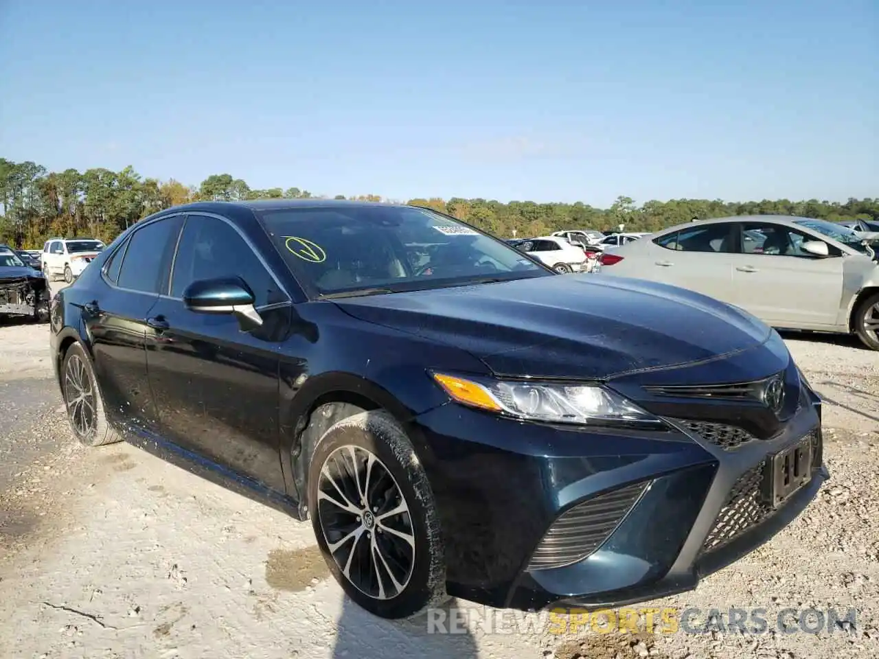 1 Photograph of a damaged car 4T1G11AK9LU912118 TOYOTA CAMRY 2020