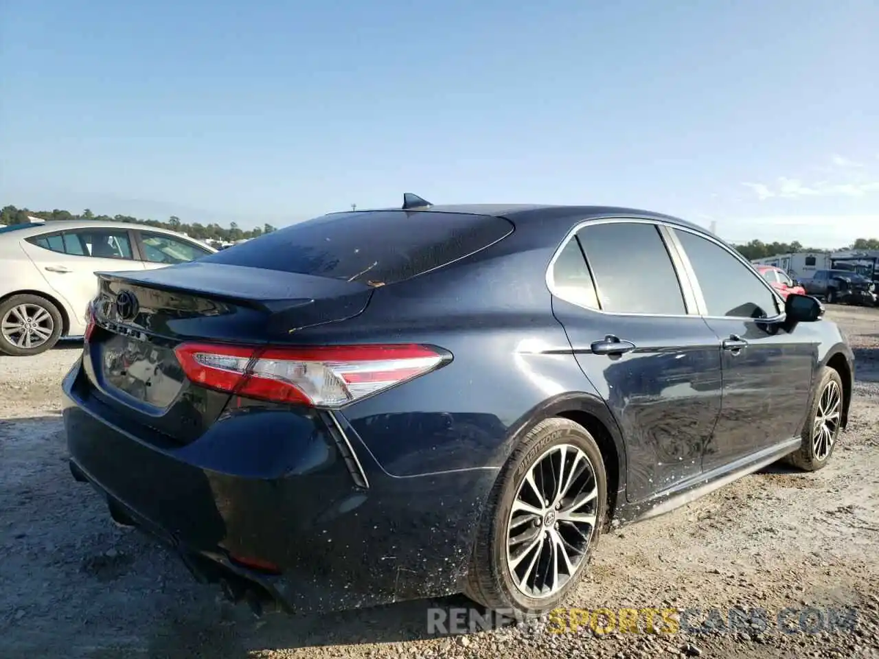 4 Photograph of a damaged car 4T1G11AK9LU912118 TOYOTA CAMRY 2020