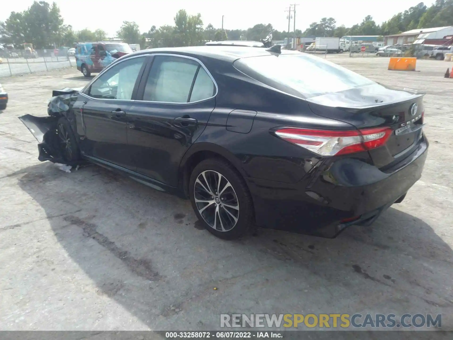 3 Photograph of a damaged car 4T1G11AK9LU913799 TOYOTA CAMRY 2020