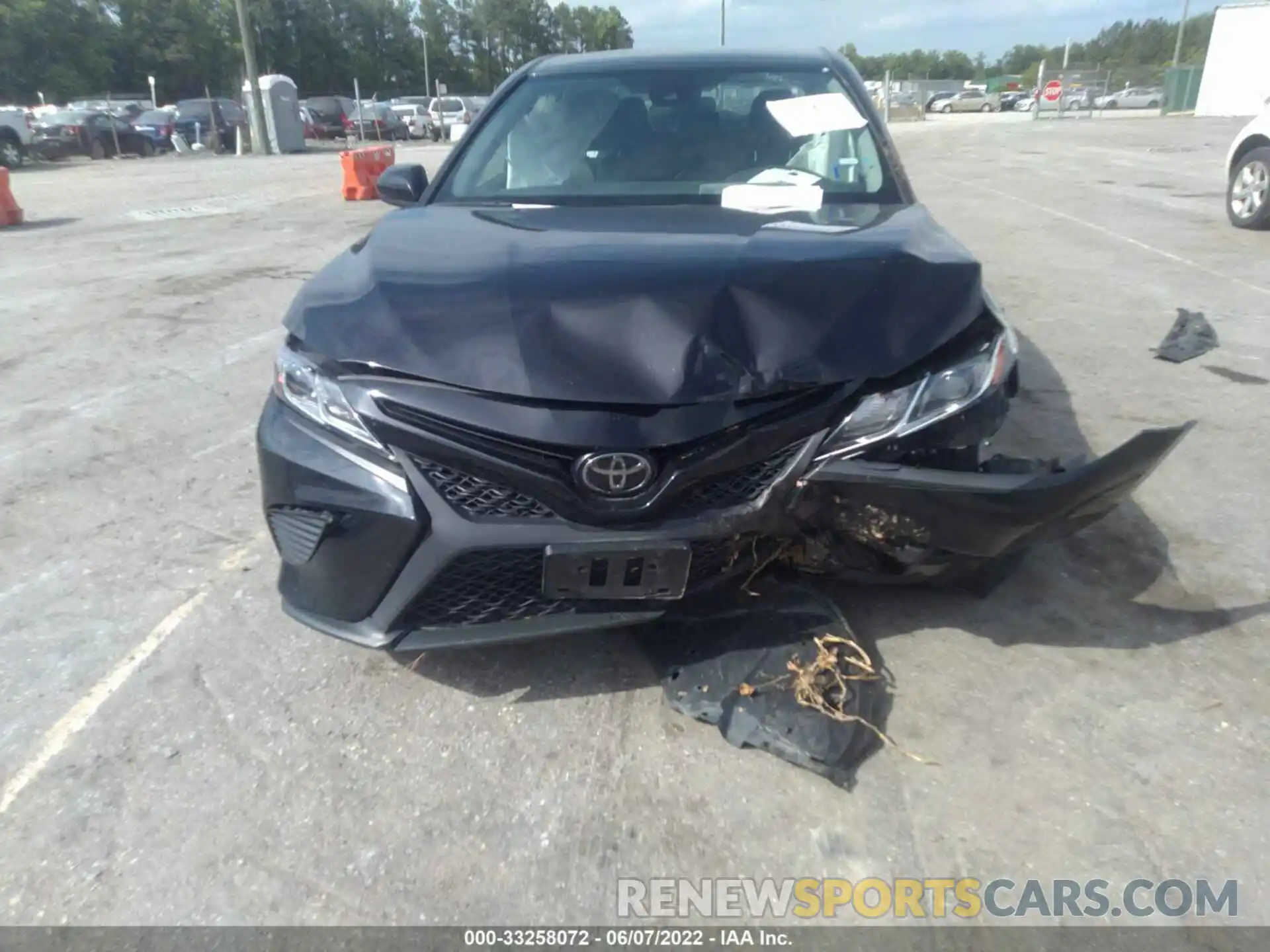 6 Photograph of a damaged car 4T1G11AK9LU913799 TOYOTA CAMRY 2020