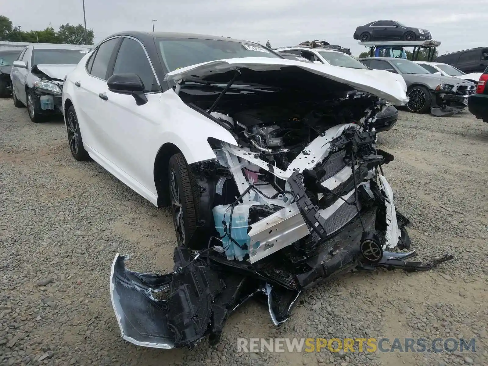 1 Photograph of a damaged car 4T1G11AK9LU915004 TOYOTA CAMRY 2020