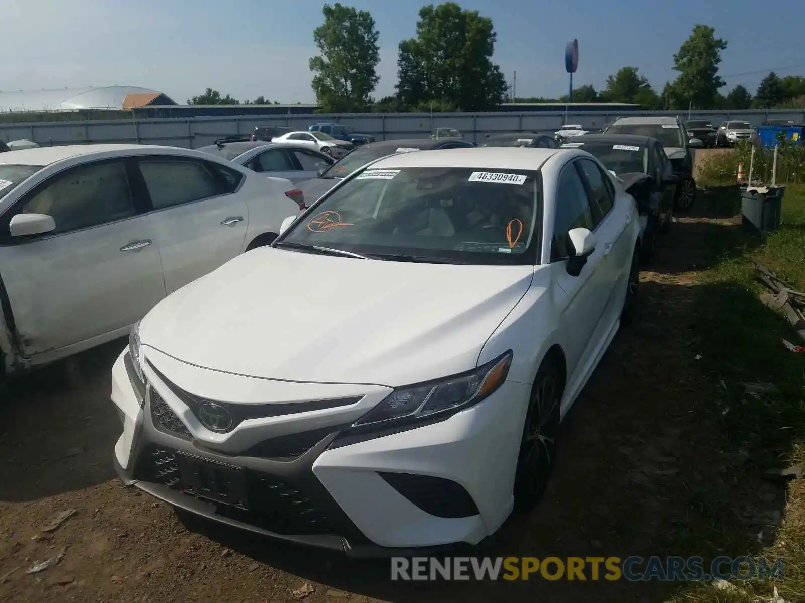 2 Photograph of a damaged car 4T1G11AK9LU915259 TOYOTA CAMRY 2020