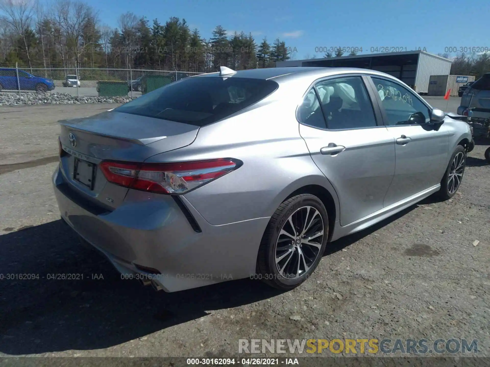 4 Photograph of a damaged car 4T1G11AK9LU918646 TOYOTA CAMRY 2020