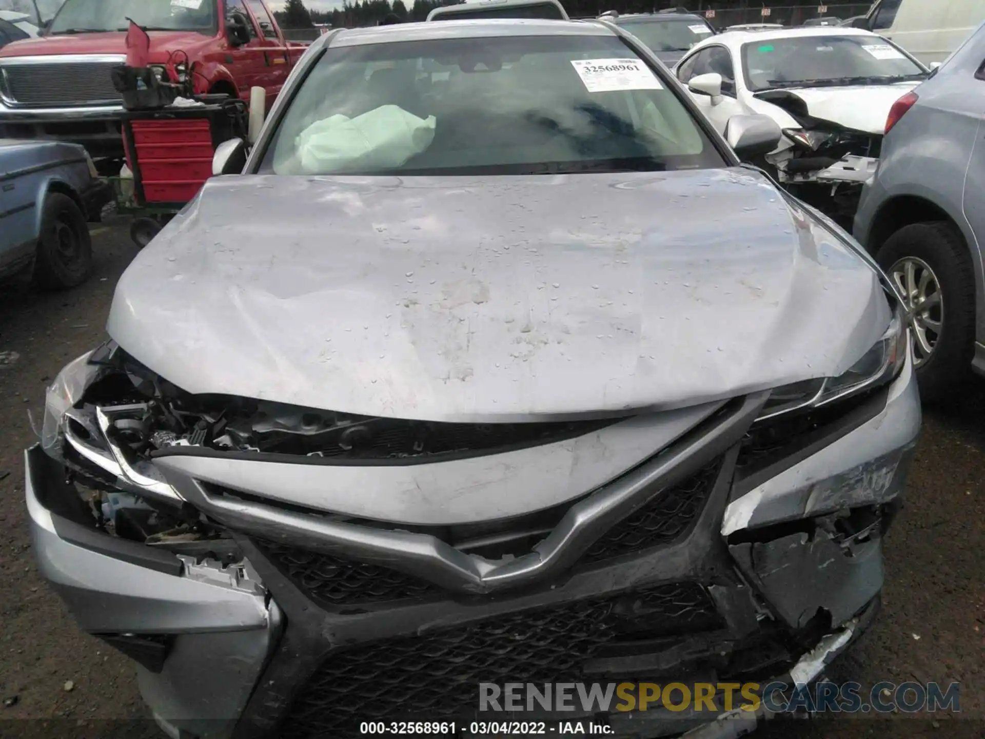 6 Photograph of a damaged car 4T1G11AK9LU921627 TOYOTA CAMRY 2020