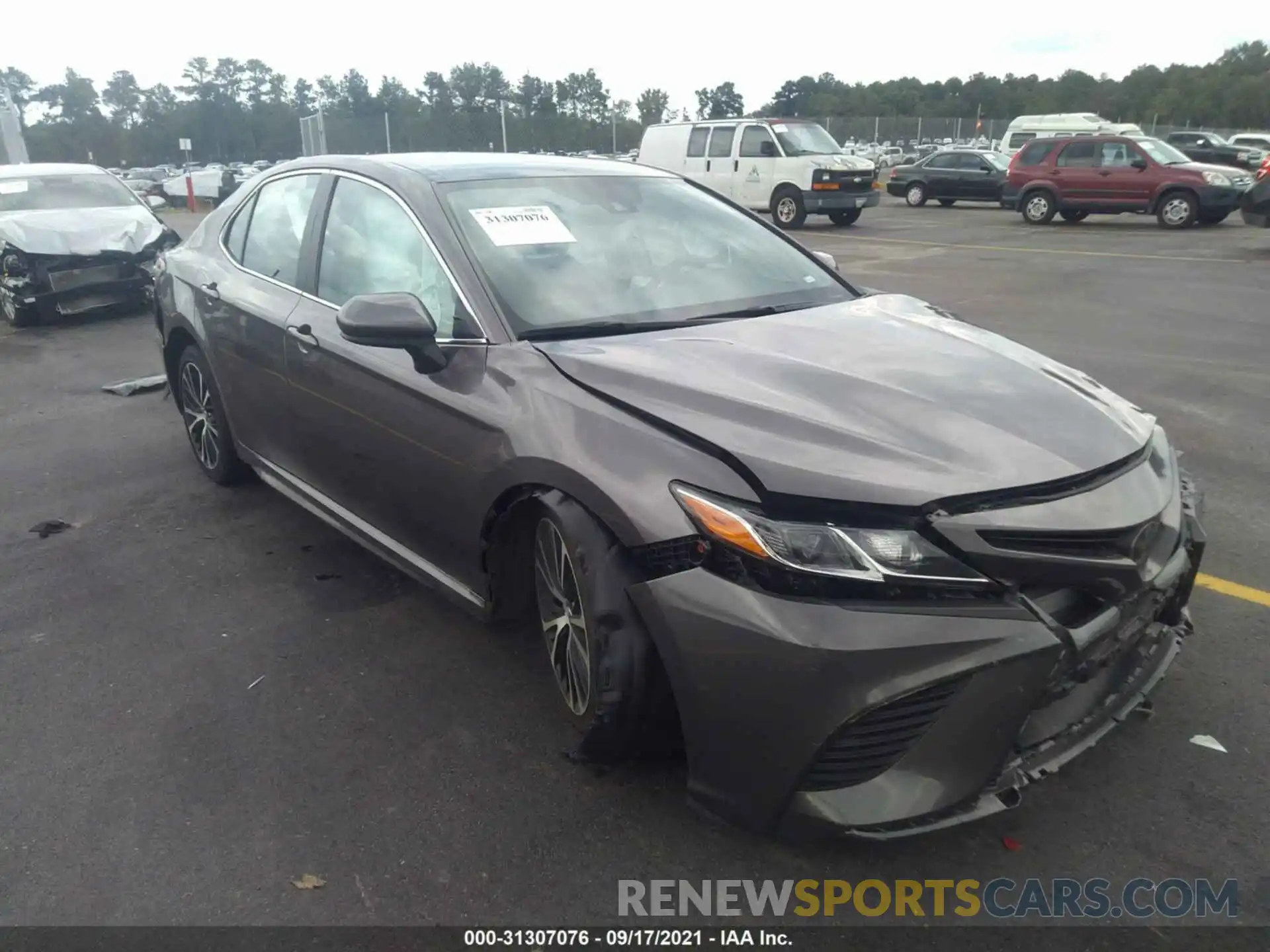 1 Photograph of a damaged car 4T1G11AK9LU922986 TOYOTA CAMRY 2020