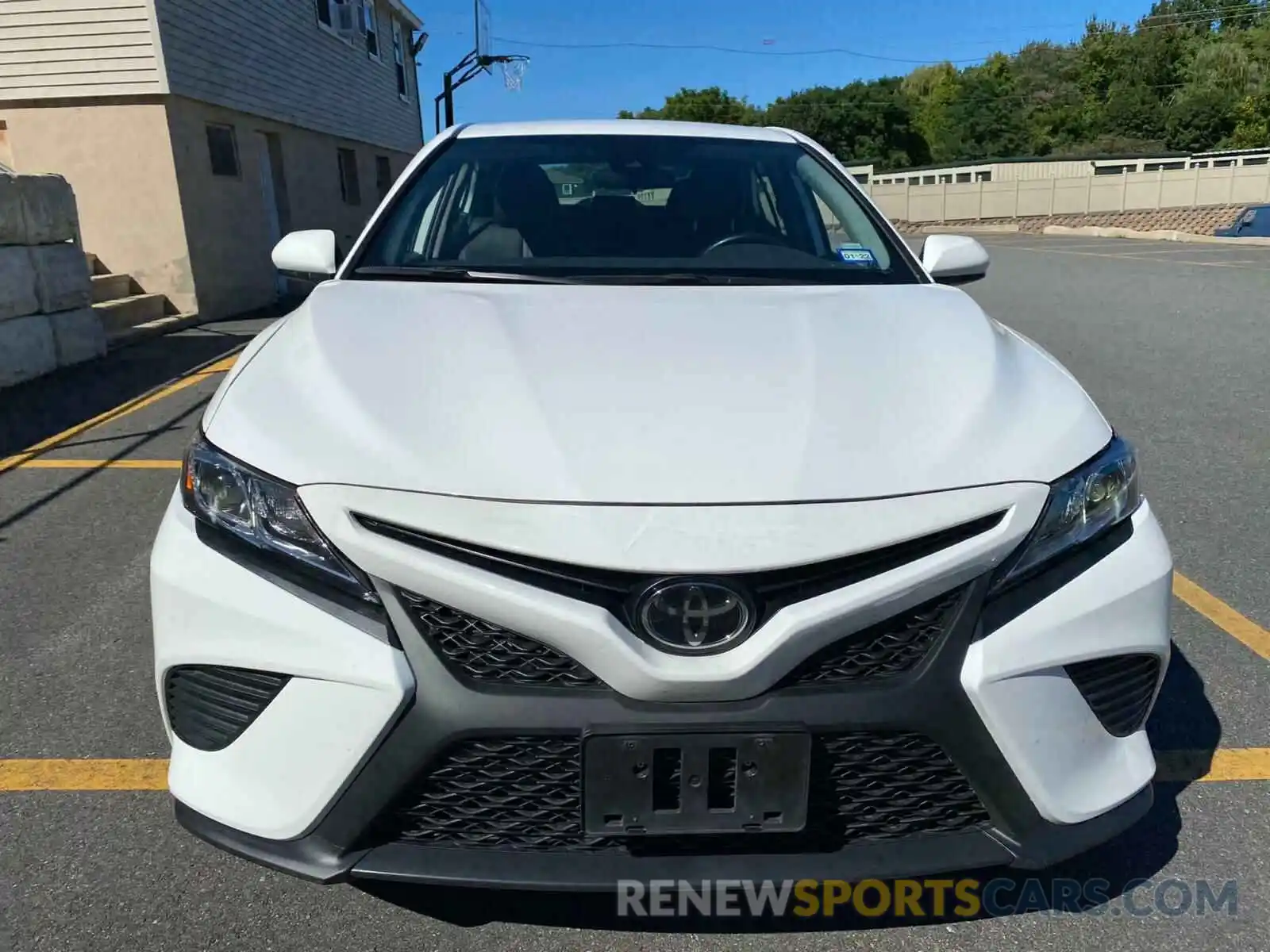 10 Photograph of a damaged car 4T1G11AK9LU927931 TOYOTA CAMRY 2020