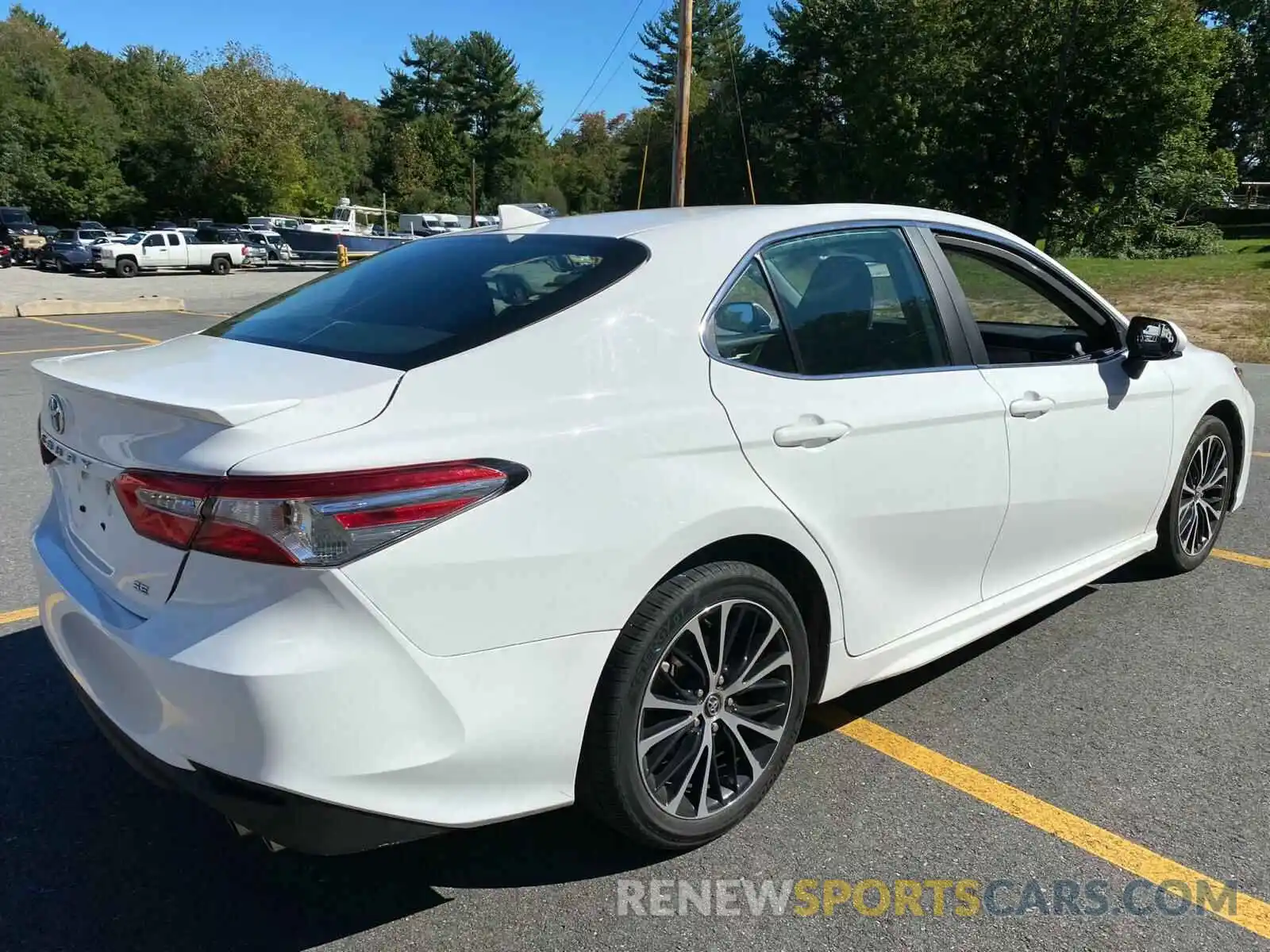 3 Photograph of a damaged car 4T1G11AK9LU927931 TOYOTA CAMRY 2020