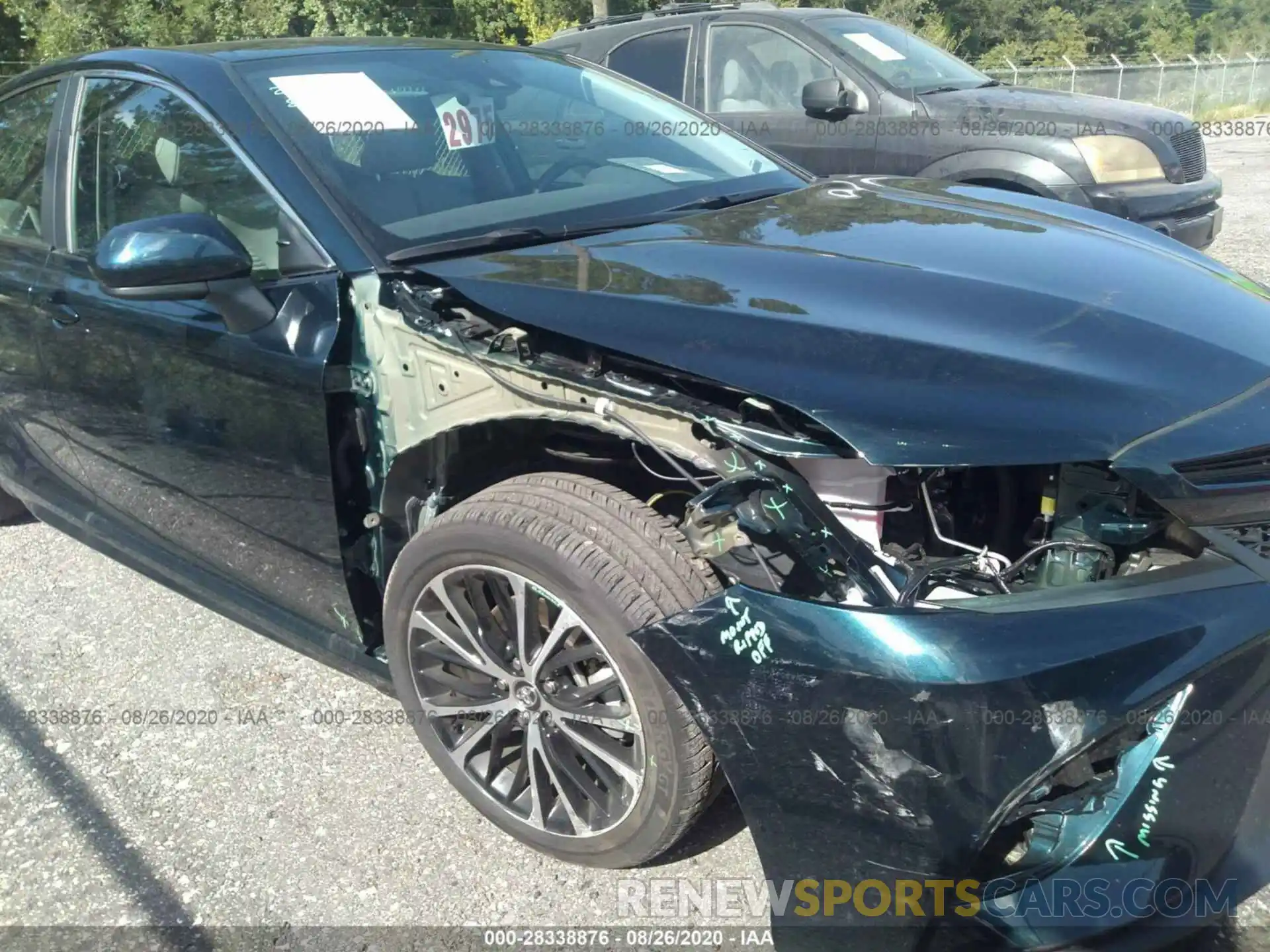 6 Photograph of a damaged car 4T1G11AK9LU928710 TOYOTA CAMRY 2020