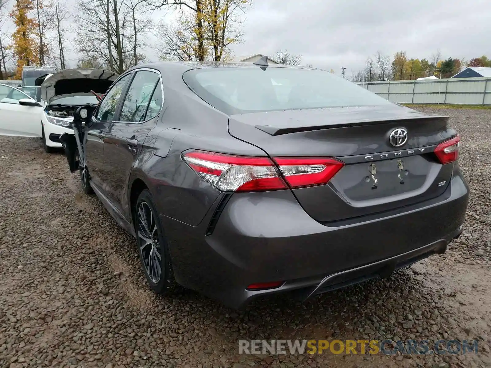 3 Photograph of a damaged car 4T1G11AK9LU932045 TOYOTA CAMRY 2020