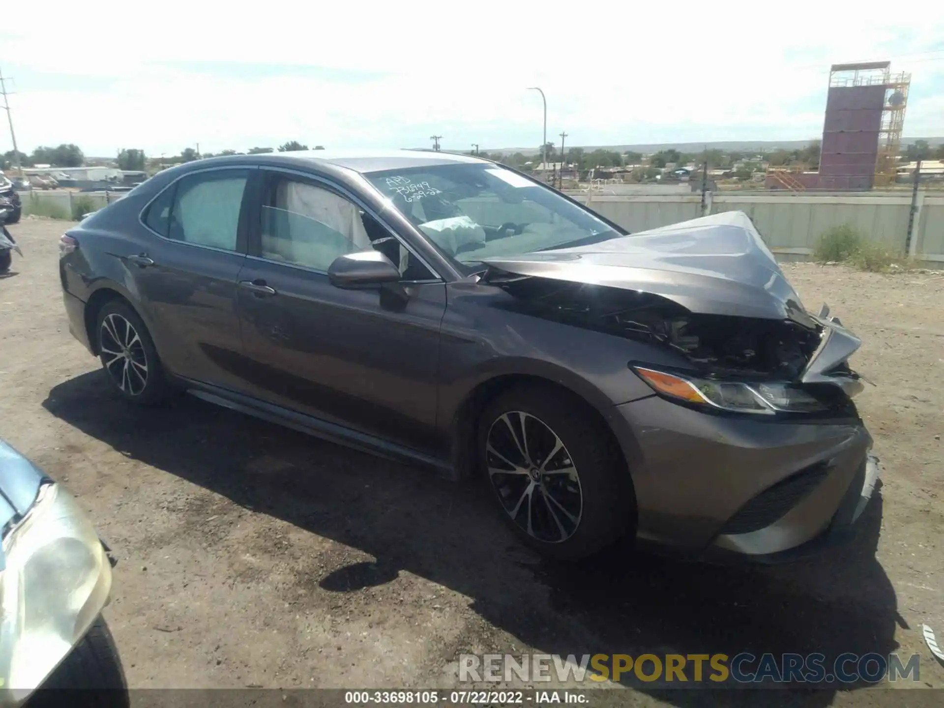 1 Photograph of a damaged car 4T1G11AK9LU932322 TOYOTA CAMRY 2020