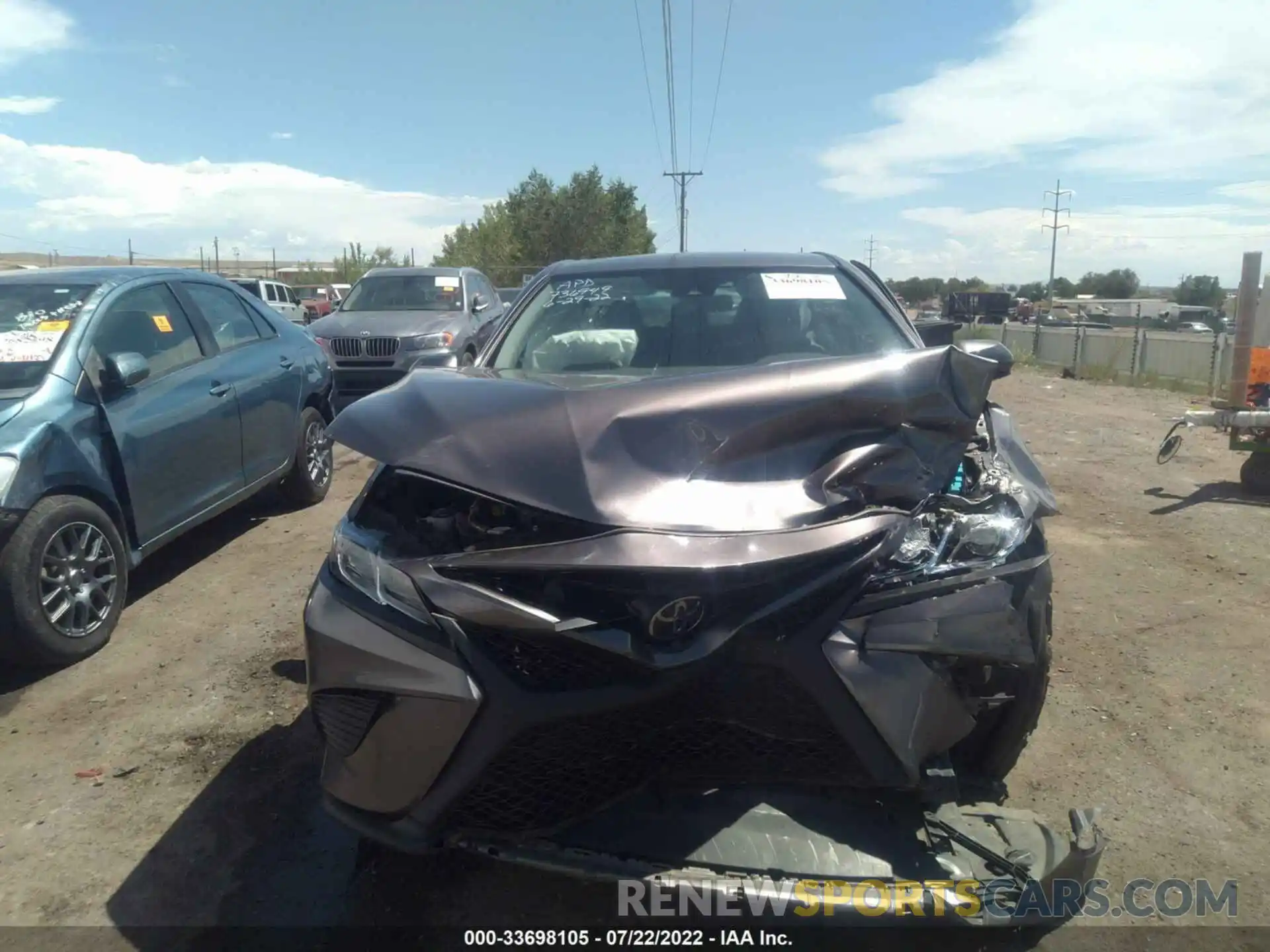 10 Photograph of a damaged car 4T1G11AK9LU932322 TOYOTA CAMRY 2020