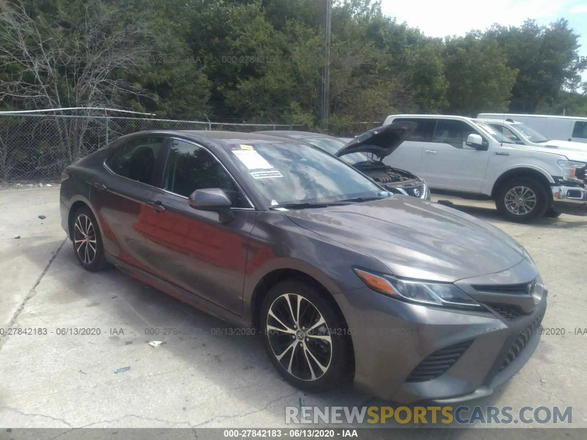 1 Photograph of a damaged car 4T1G11AK9LU933583 TOYOTA CAMRY 2020