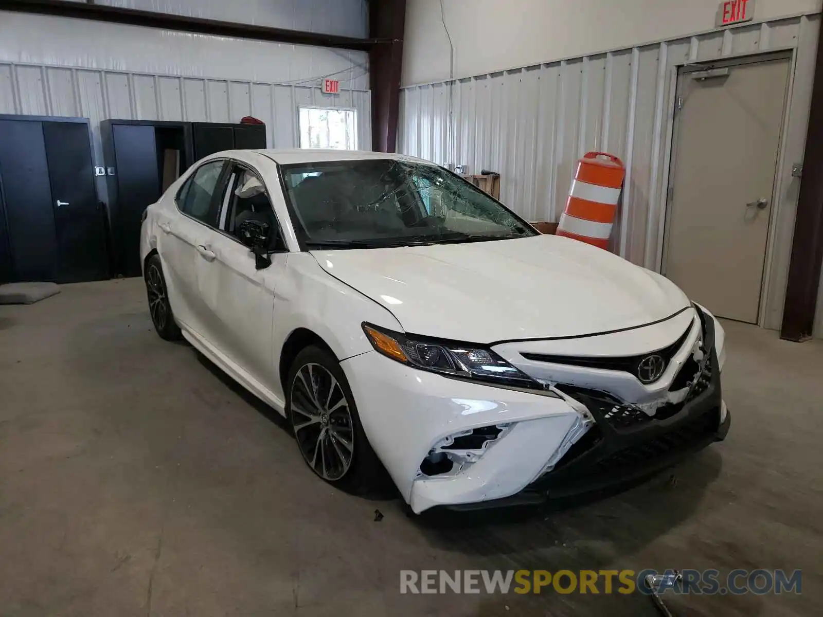 1 Photograph of a damaged car 4T1G11AK9LU939805 TOYOTA CAMRY 2020