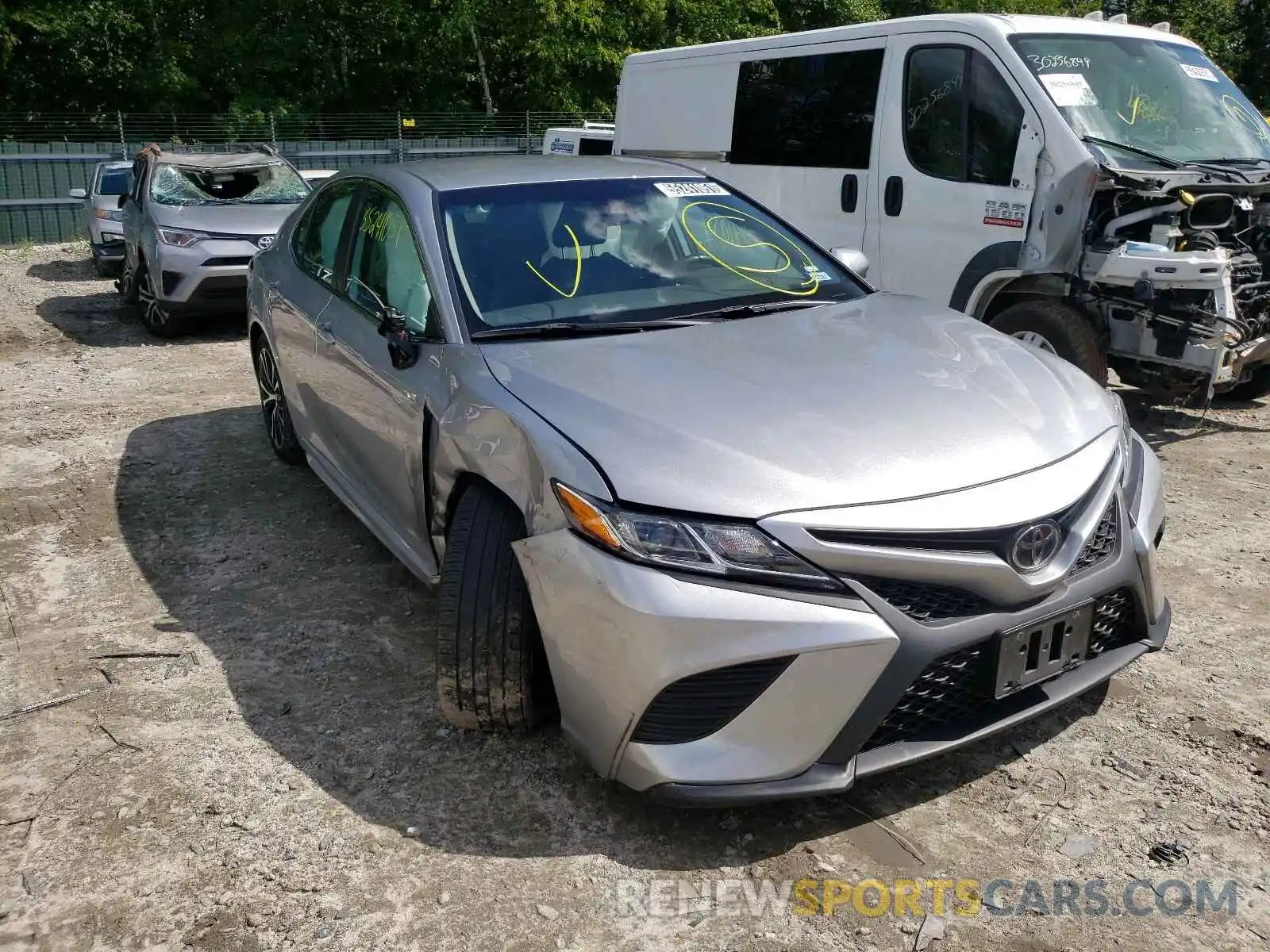 1 Photograph of a damaged car 4T1G11AK9LU943563 TOYOTA CAMRY 2020