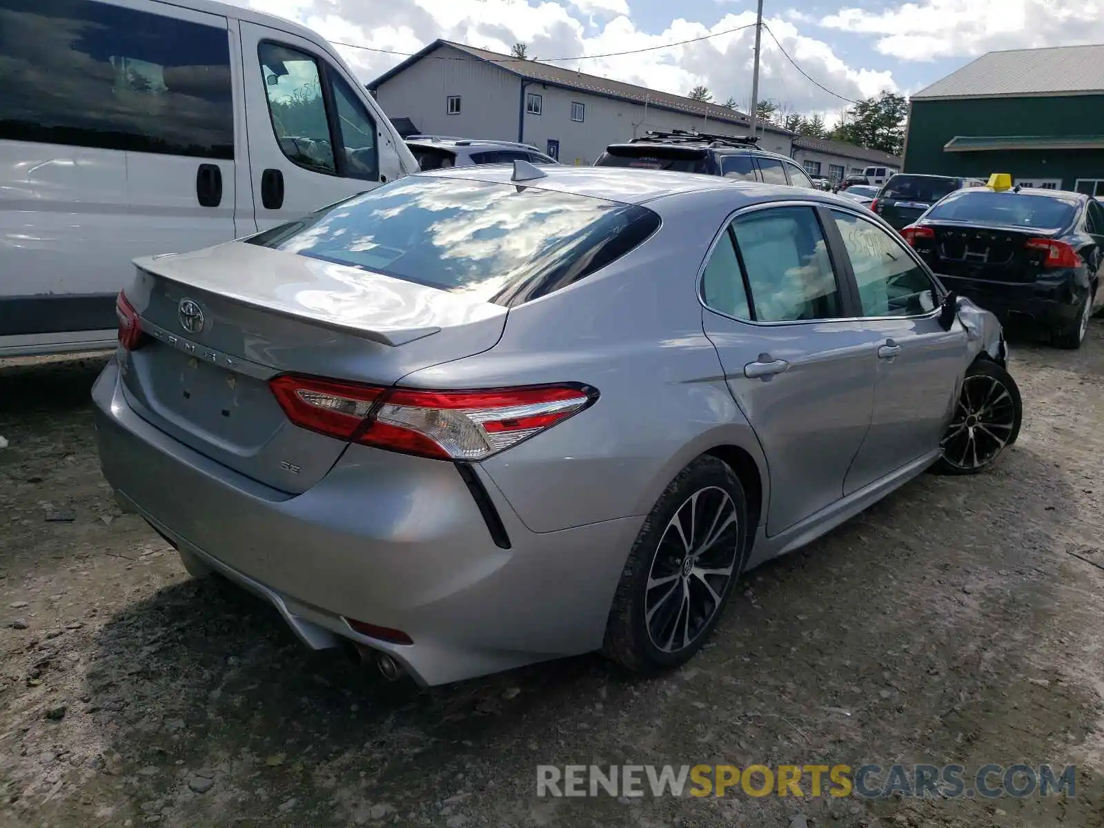 4 Photograph of a damaged car 4T1G11AK9LU943563 TOYOTA CAMRY 2020