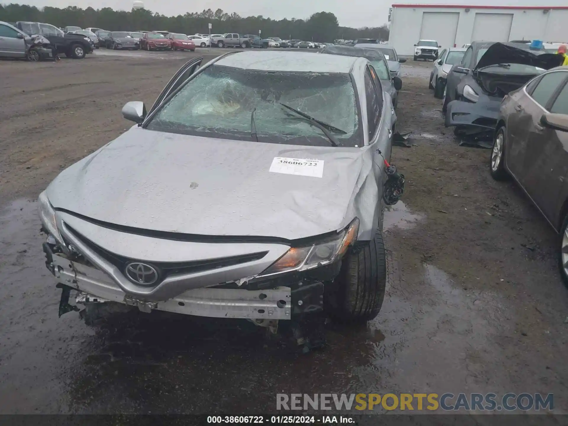 6 Photograph of a damaged car 4T1G11AK9LU944065 TOYOTA CAMRY 2020