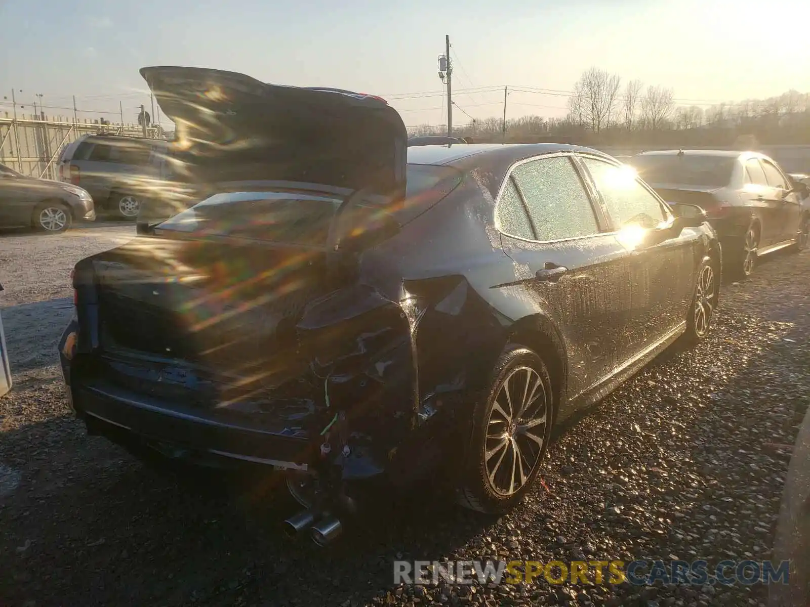 4 Photograph of a damaged car 4T1G11AK9LU946298 TOYOTA CAMRY 2020