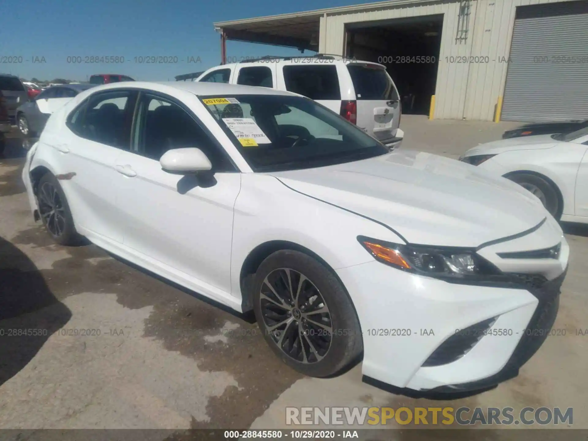 1 Photograph of a damaged car 4T1G11AK9LU950416 TOYOTA CAMRY 2020