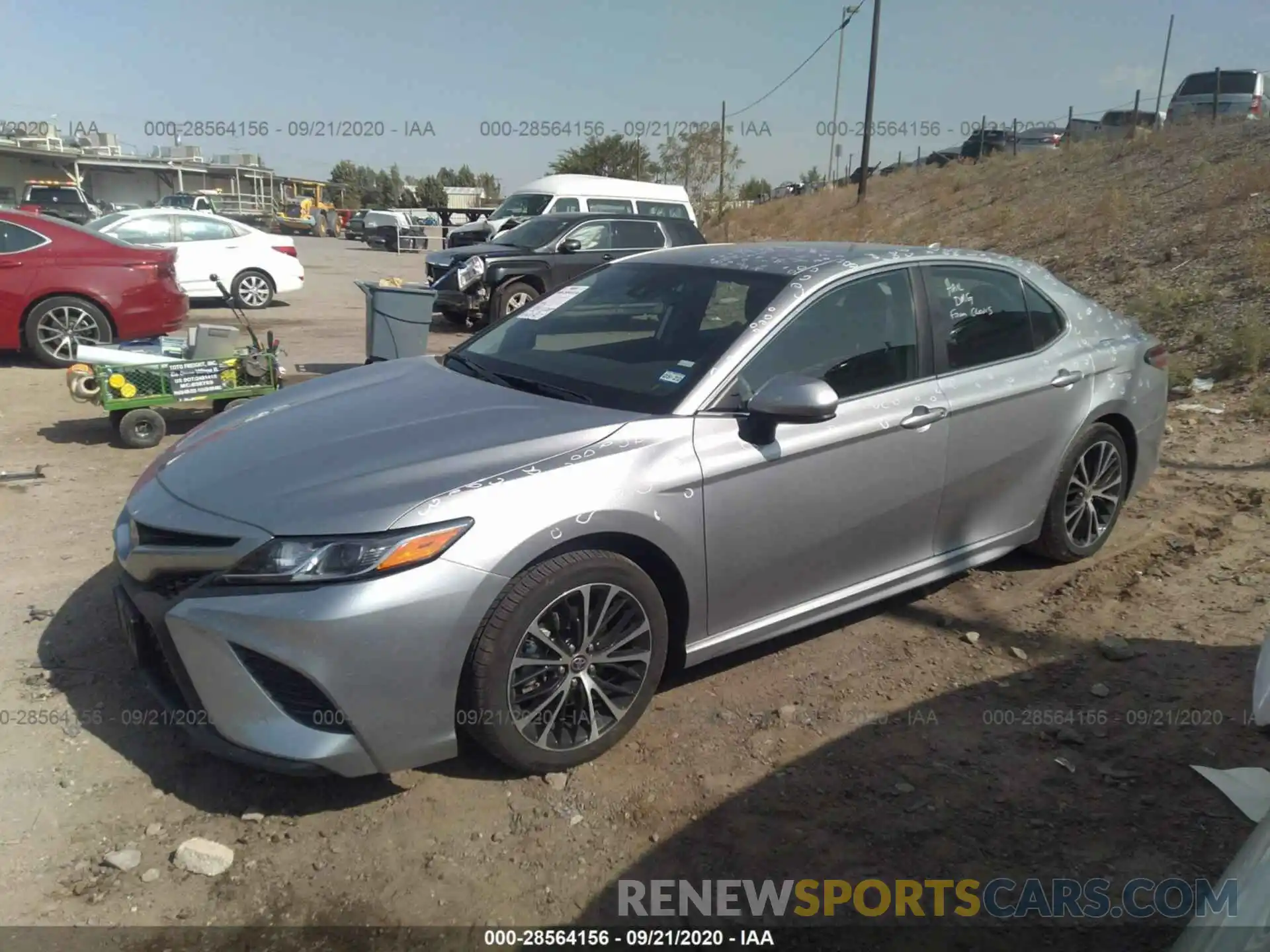 2 Photograph of a damaged car 4T1G11AK9LU950528 TOYOTA CAMRY 2020