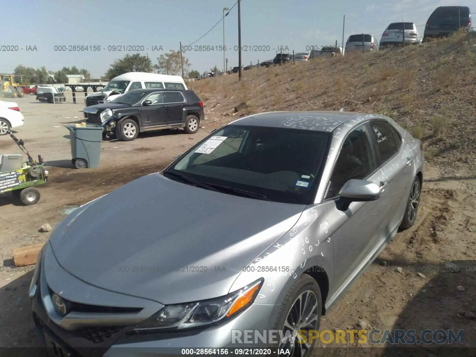 6 Photograph of a damaged car 4T1G11AK9LU950528 TOYOTA CAMRY 2020