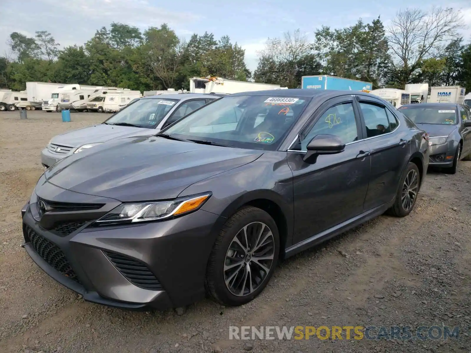 2 Photograph of a damaged car 4T1G11AK9LU950612 TOYOTA CAMRY 2020