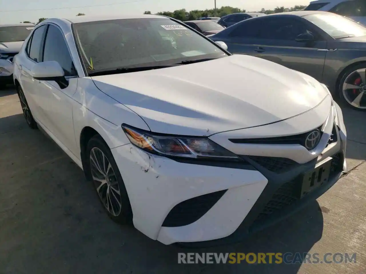 1 Photograph of a damaged car 4T1G11AK9LU952957 TOYOTA CAMRY 2020