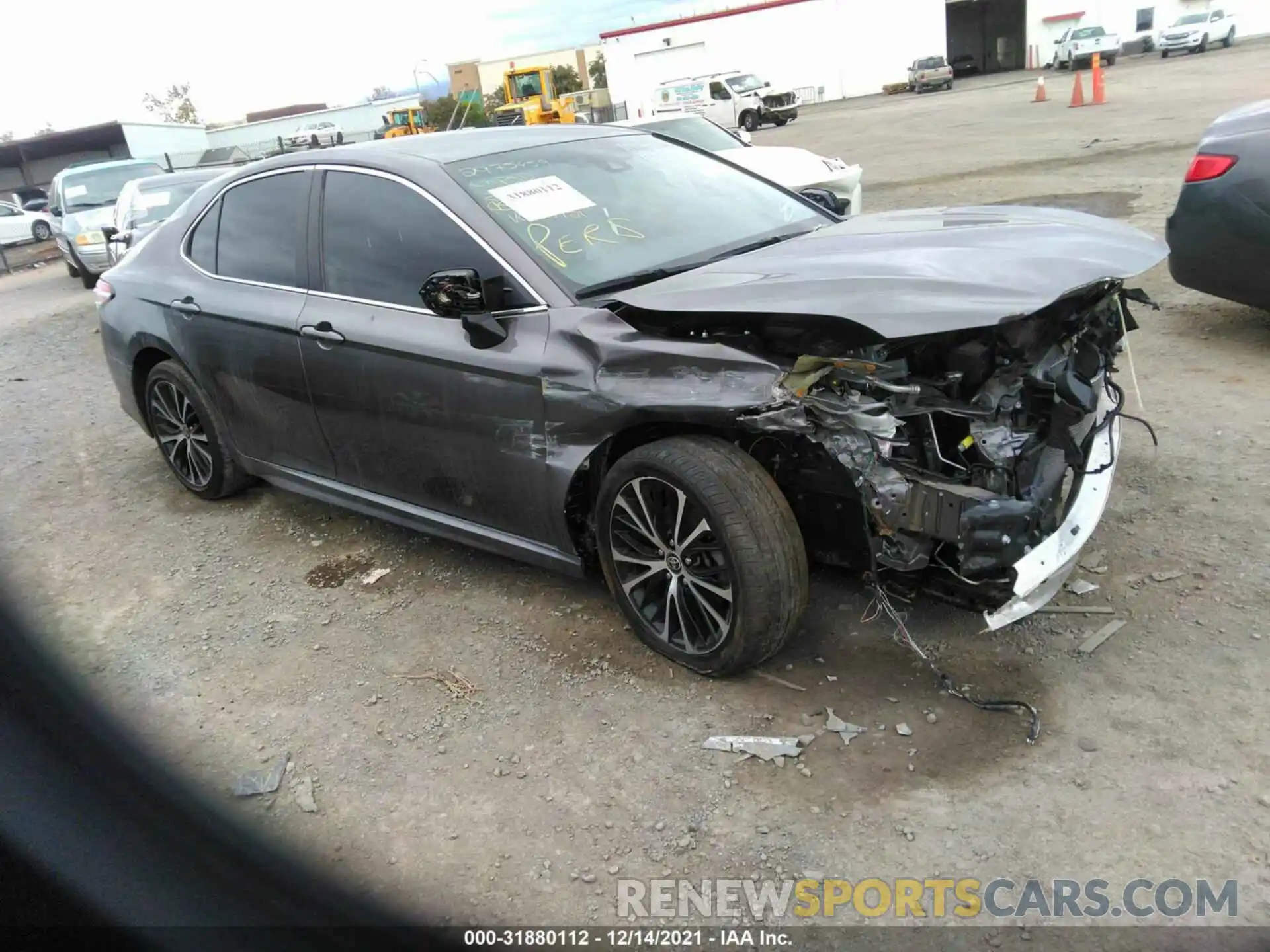 1 Photograph of a damaged car 4T1G11AK9LU954031 TOYOTA CAMRY 2020