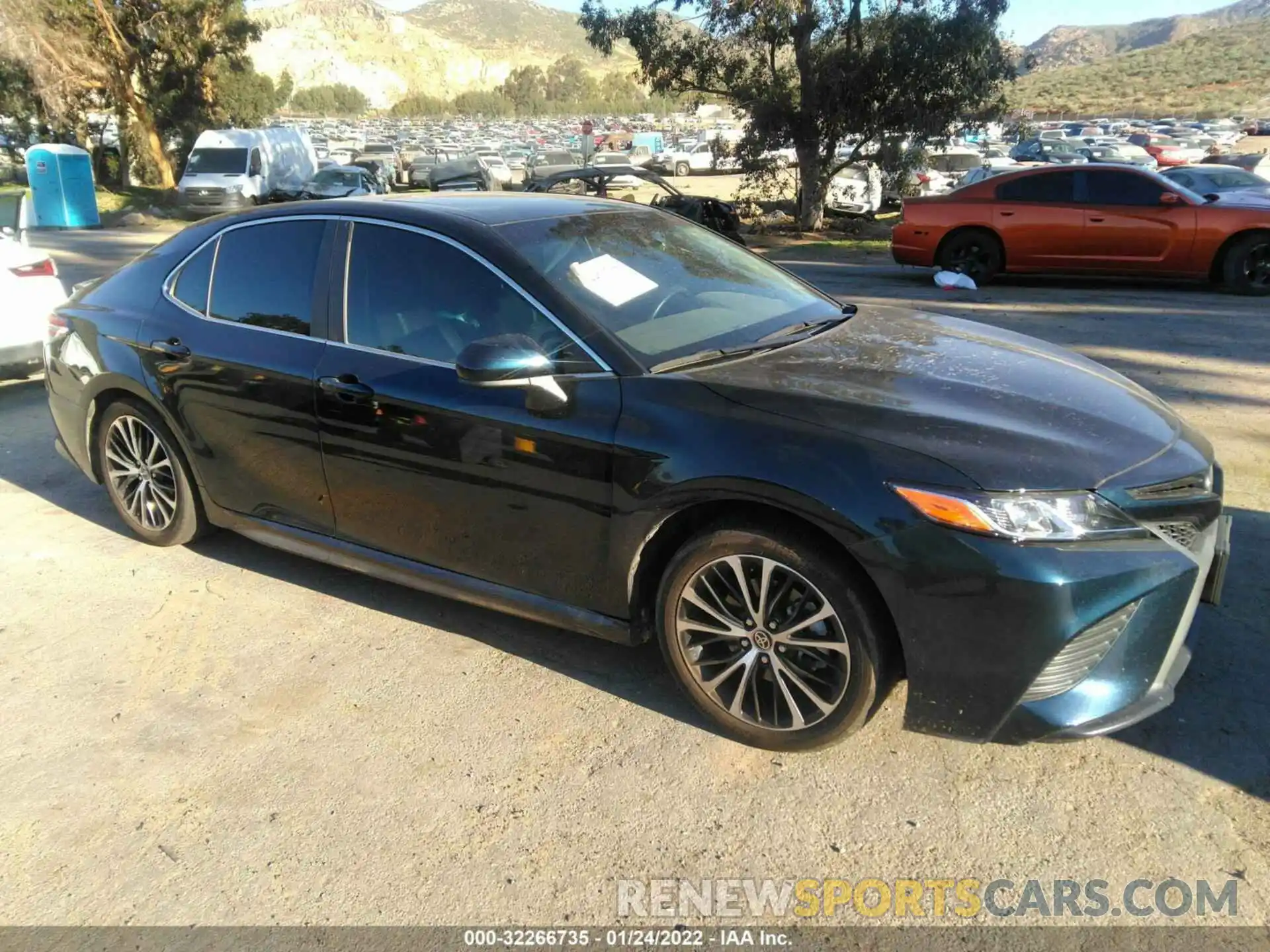 1 Photograph of a damaged car 4T1G11AK9LU955017 TOYOTA CAMRY 2020