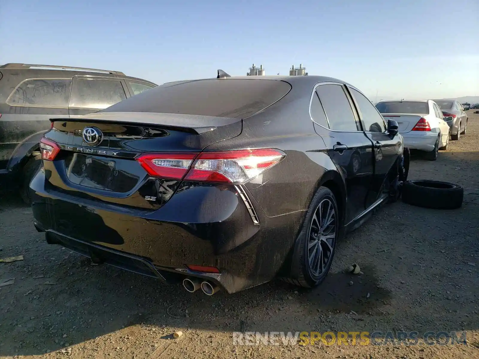 4 Photograph of a damaged car 4T1G11AK9LU957589 TOYOTA CAMRY 2020