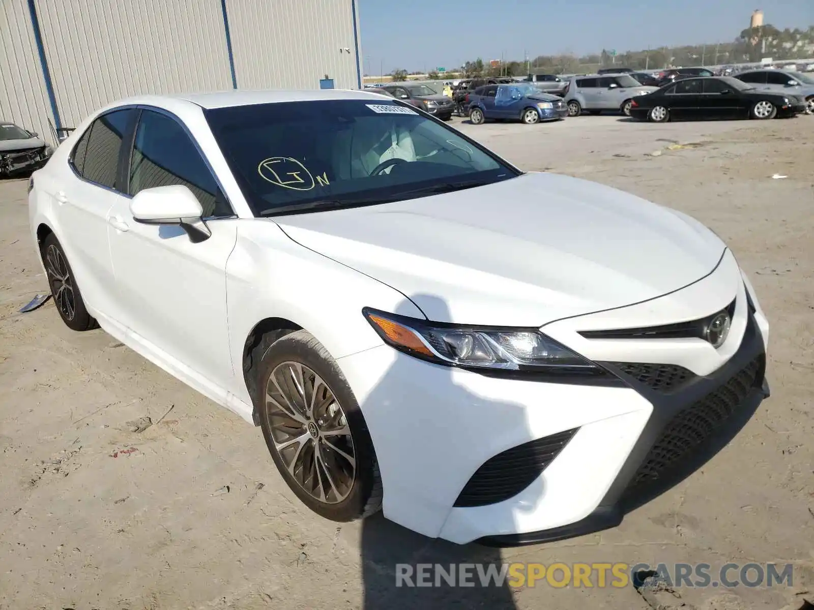 1 Photograph of a damaged car 4T1G11AK9LU957964 TOYOTA CAMRY 2020