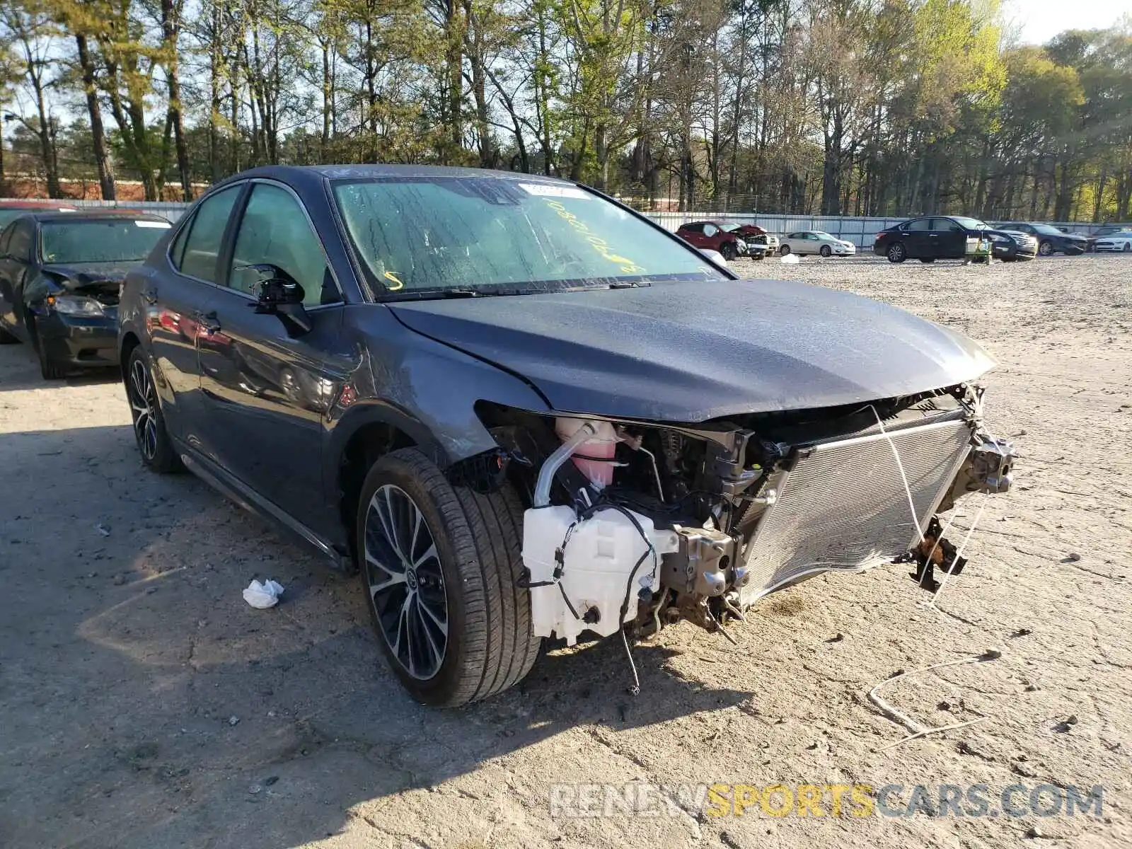 1 Photograph of a damaged car 4T1G11AK9LU962971 TOYOTA CAMRY 2020