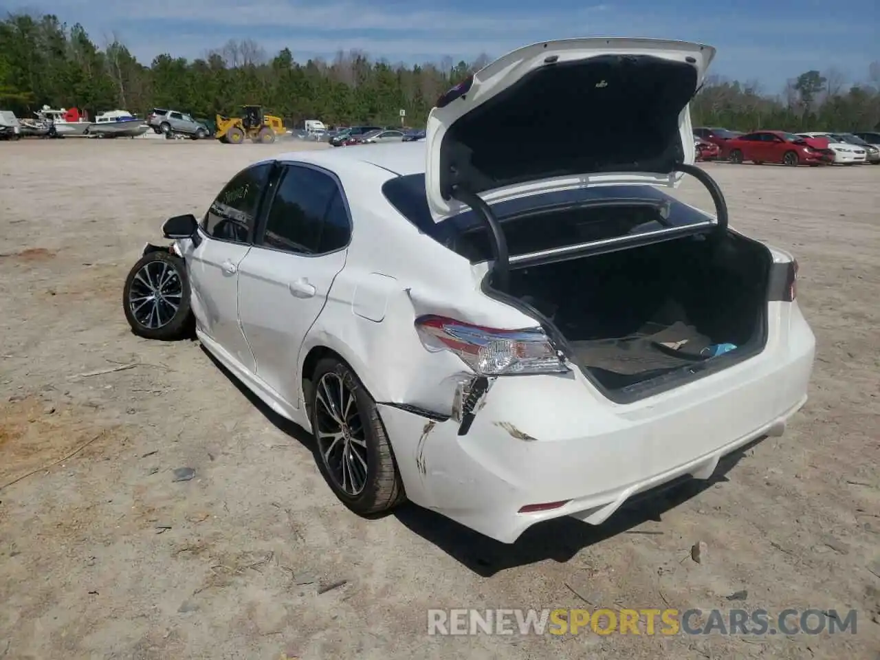 3 Photograph of a damaged car 4T1G11AK9LU964607 TOYOTA CAMRY 2020