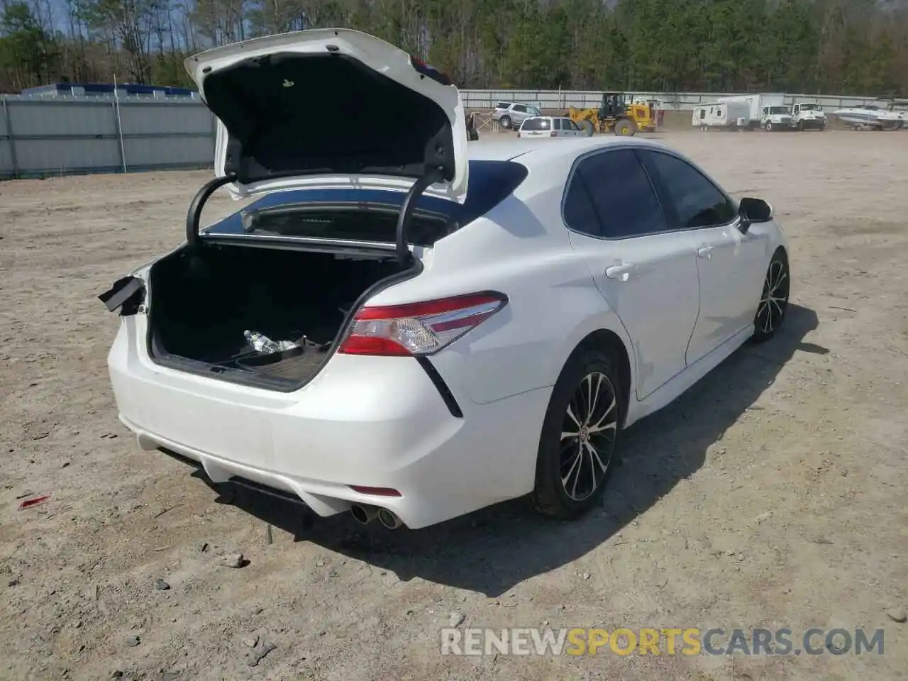 4 Photograph of a damaged car 4T1G11AK9LU964607 TOYOTA CAMRY 2020