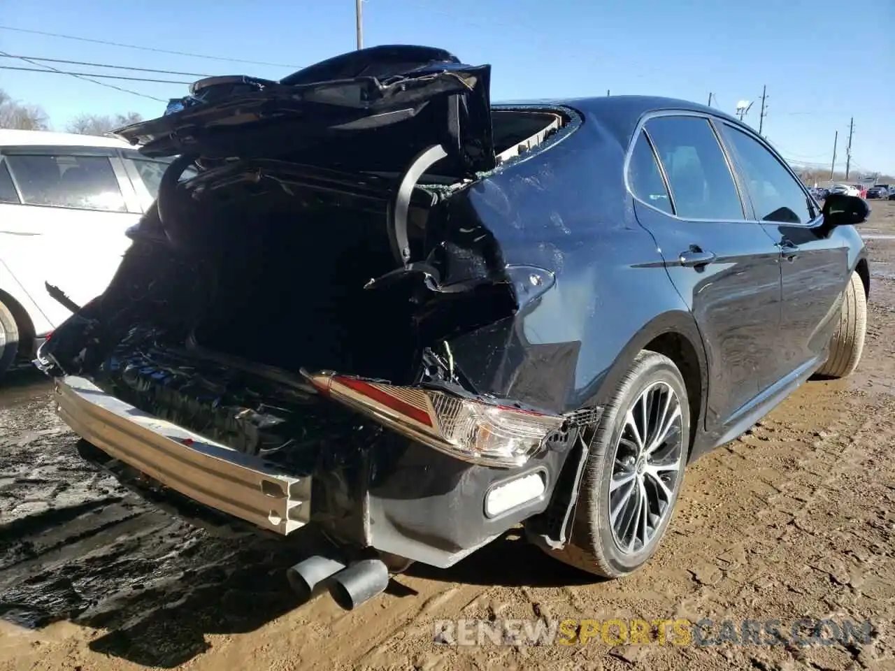 4 Photograph of a damaged car 4T1G11AK9LU969936 TOYOTA CAMRY 2020