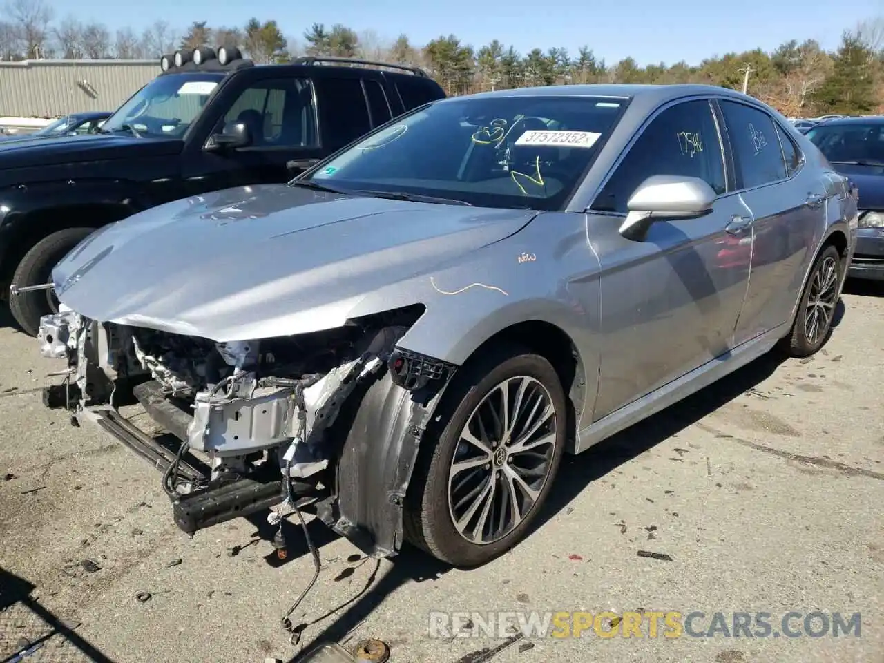 2 Photograph of a damaged car 4T1G11AK9LU972738 TOYOTA CAMRY 2020