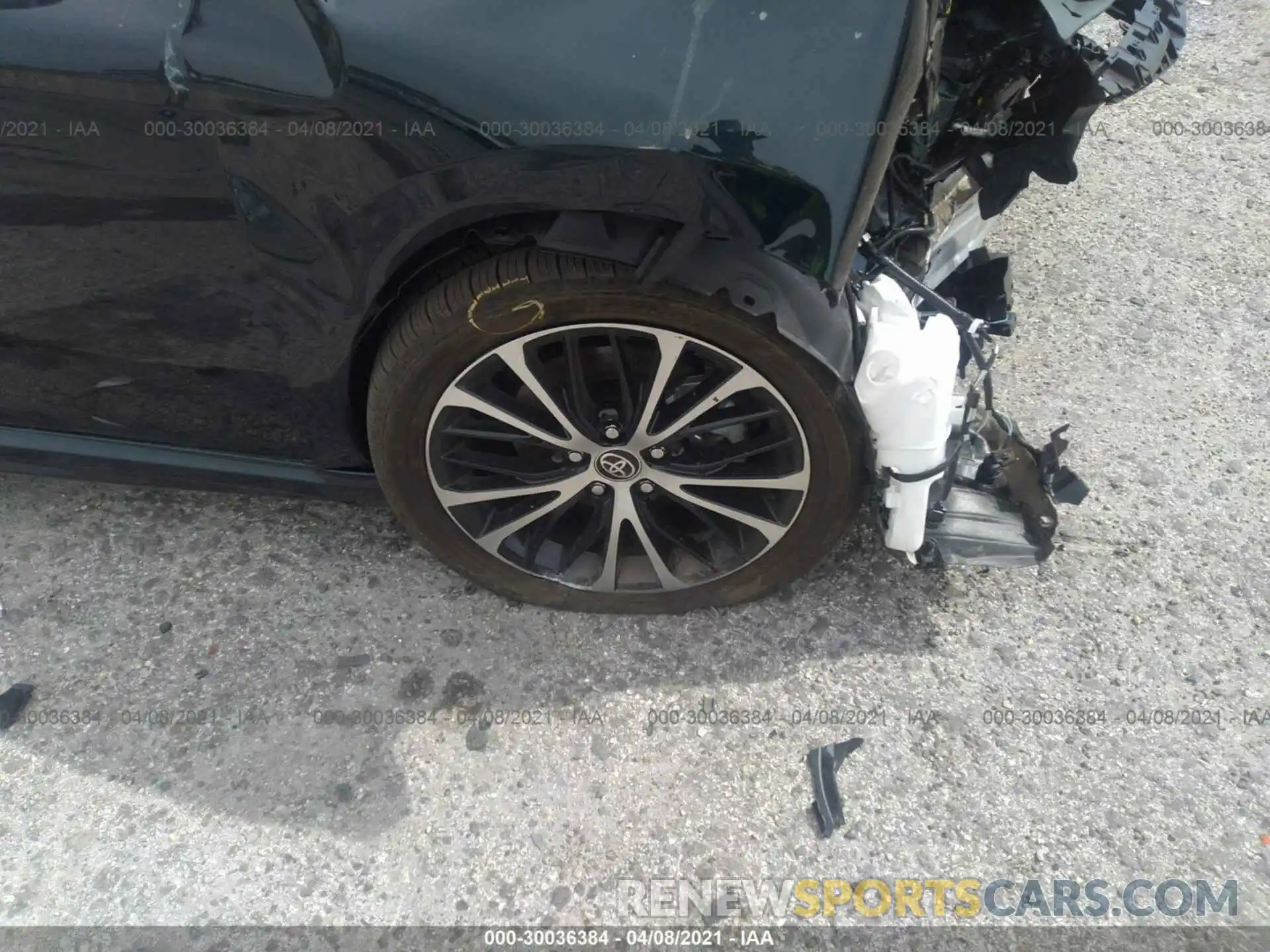 14 Photograph of a damaged car 4T1G11AK9LU973596 TOYOTA CAMRY 2020