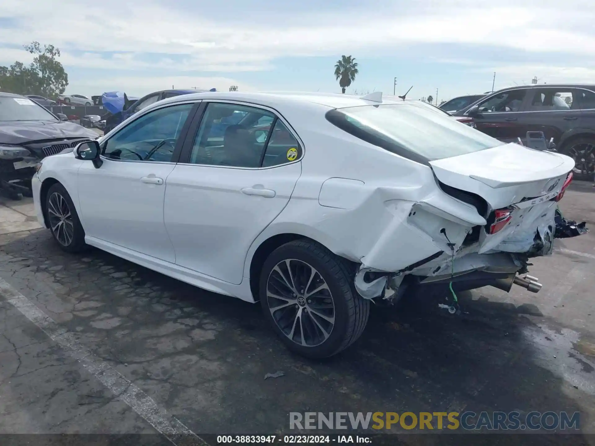 3 Photograph of a damaged car 4T1G11AK9LU976479 TOYOTA CAMRY 2020