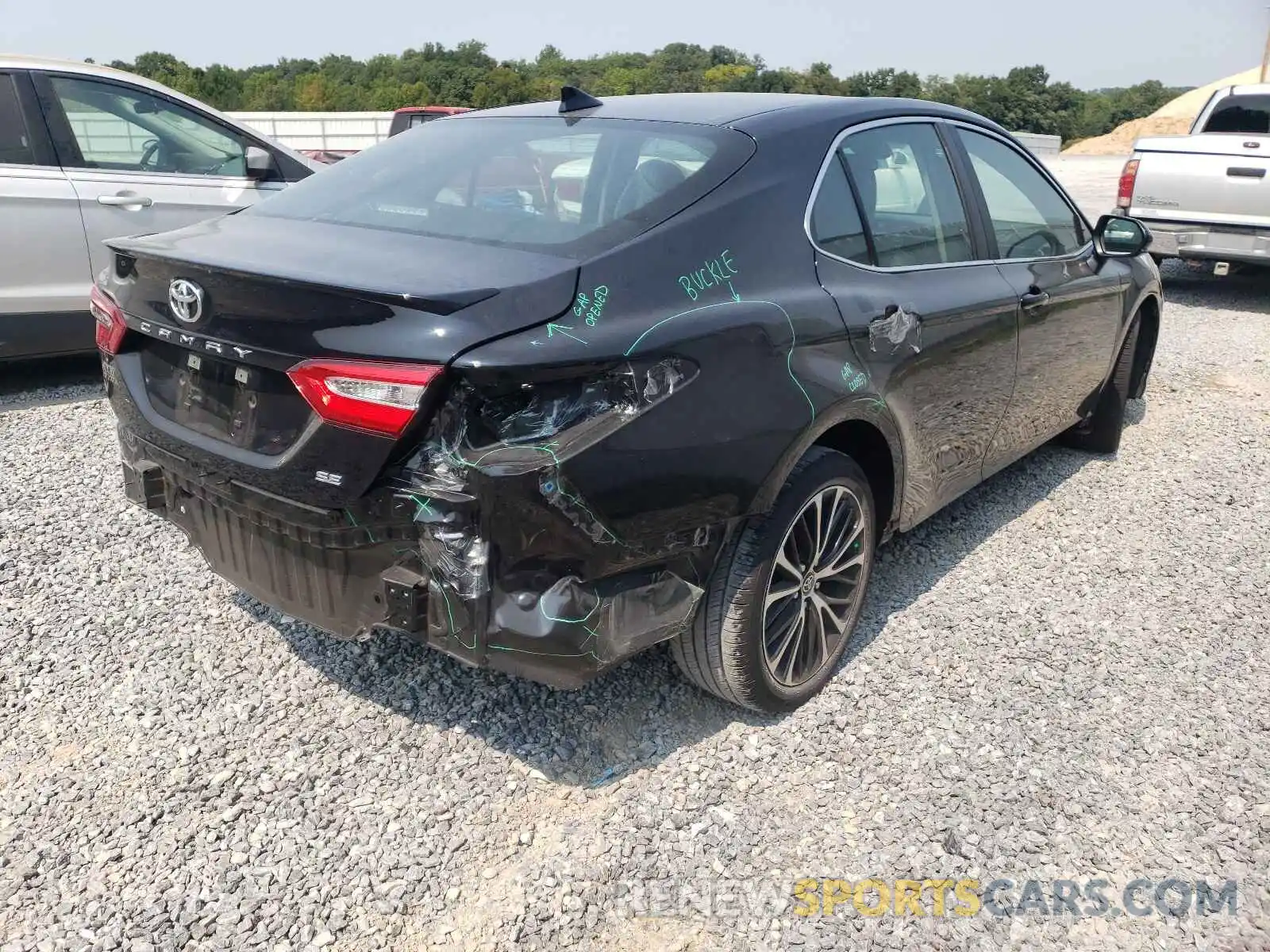 4 Photograph of a damaged car 4T1G11AK9LU978152 TOYOTA CAMRY 2020